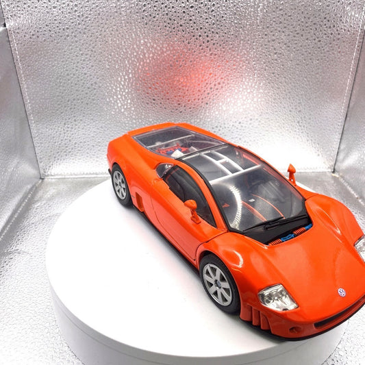 Motor Max Volkswagen Nardo W12 Show Car Orange Die Cast, Scale 1:18, No. 73141 passenger side/front end view