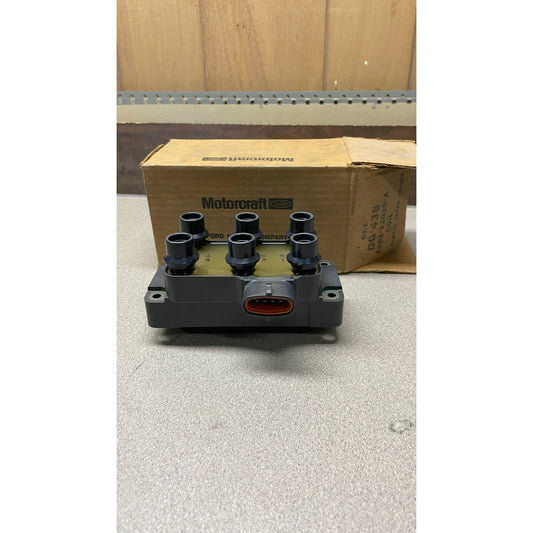 Motorcraft FORD 12 Volt Ignition Coil, part E9DF-12029-AA, 029700-6770 front view with box