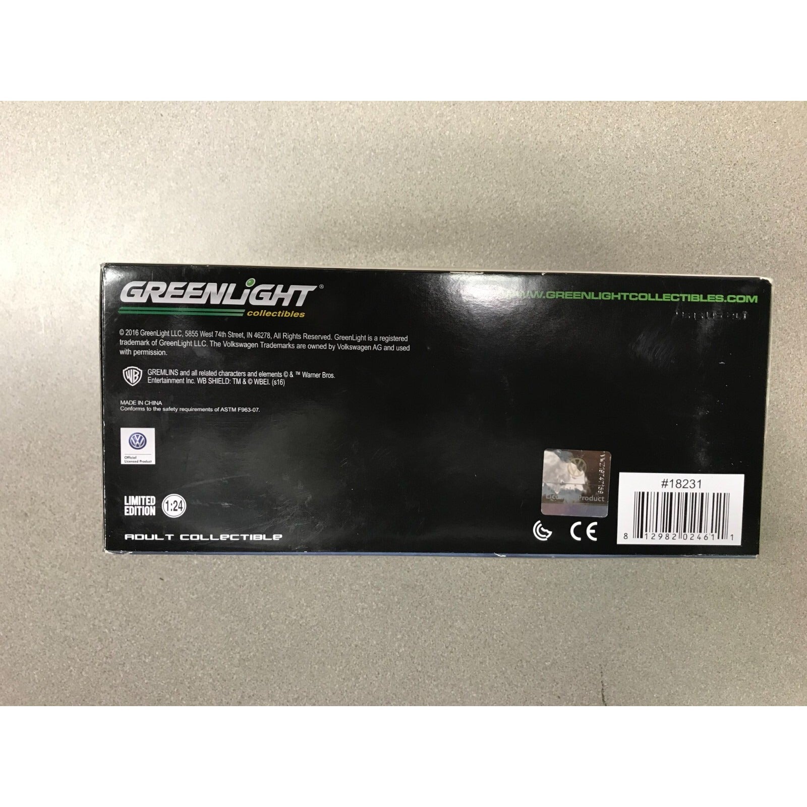 Moonlight Gremlins "Chase" 1967 VW Volkswagen Beetle 1:24 Limited Edition GREENLIGHT collectibles VWZ19747159 back of package item details