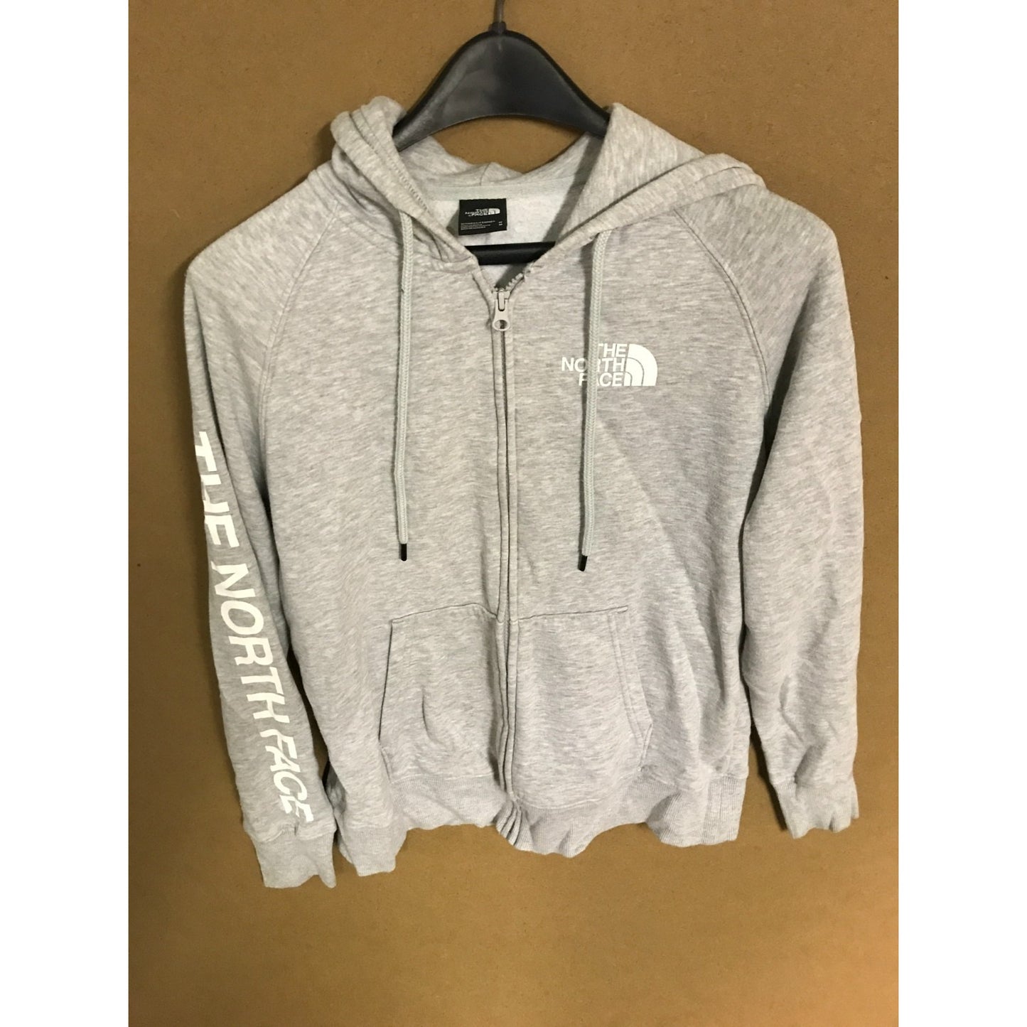 North Face Zip-up Hoodie Light Grey Women's Medium front of hoodie zipped