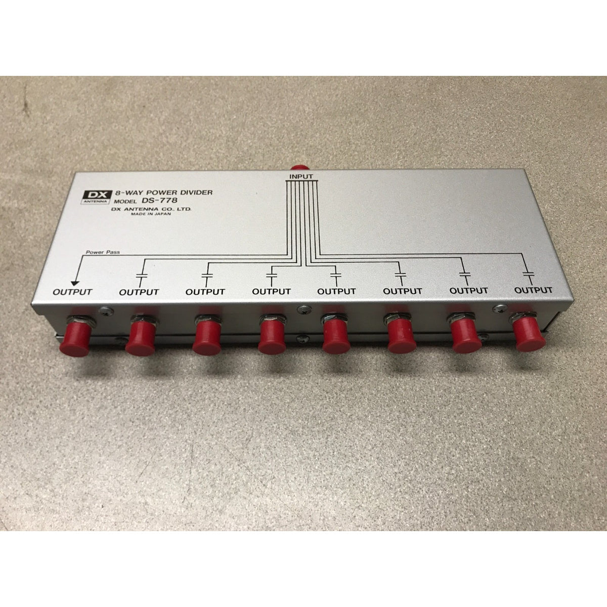 DX Antenna 8-Way Power Divider DS-778 top view