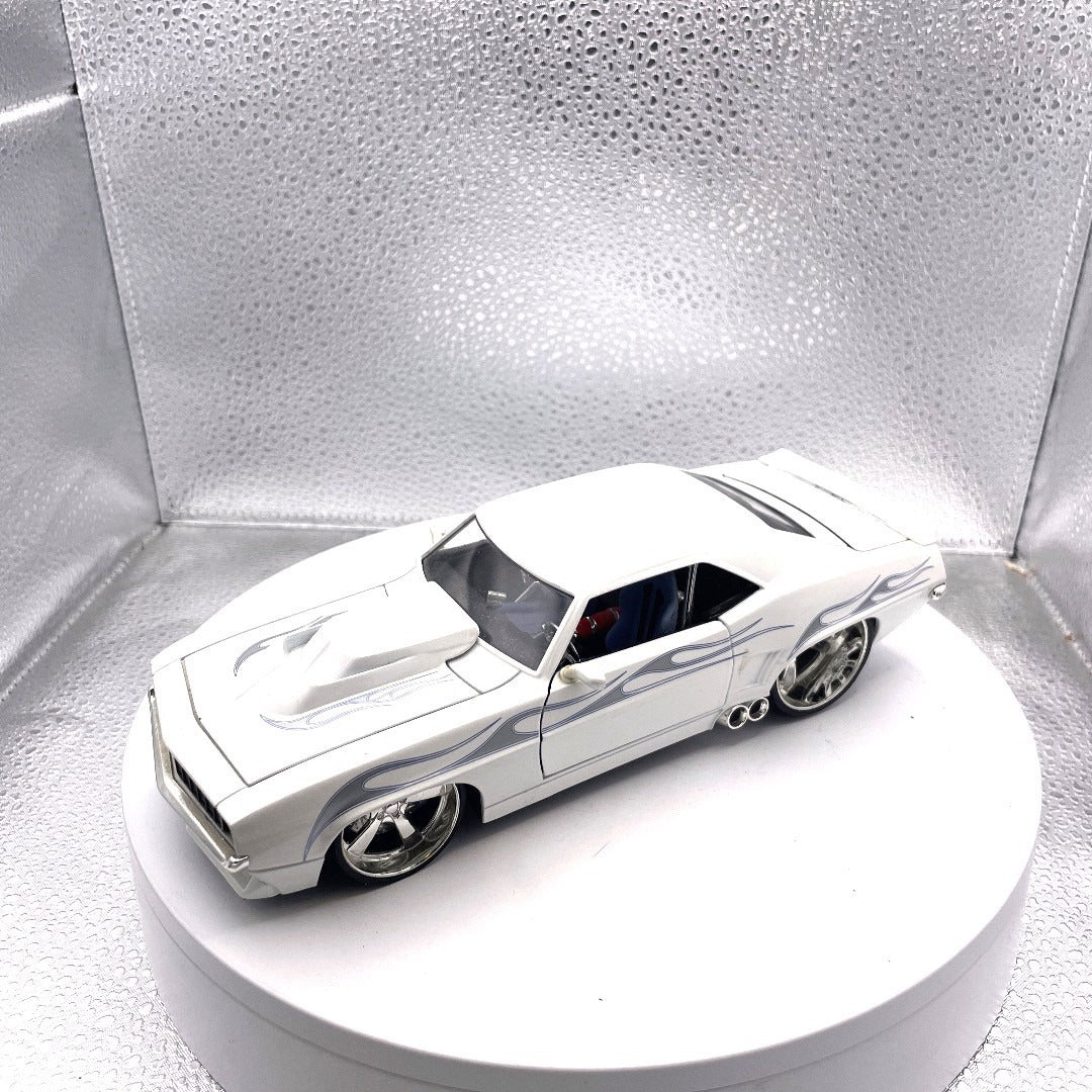 Hot Wheels 1969 Chevy Camaro White Flame Die Cast, Scale: 1/24 drivers side view 