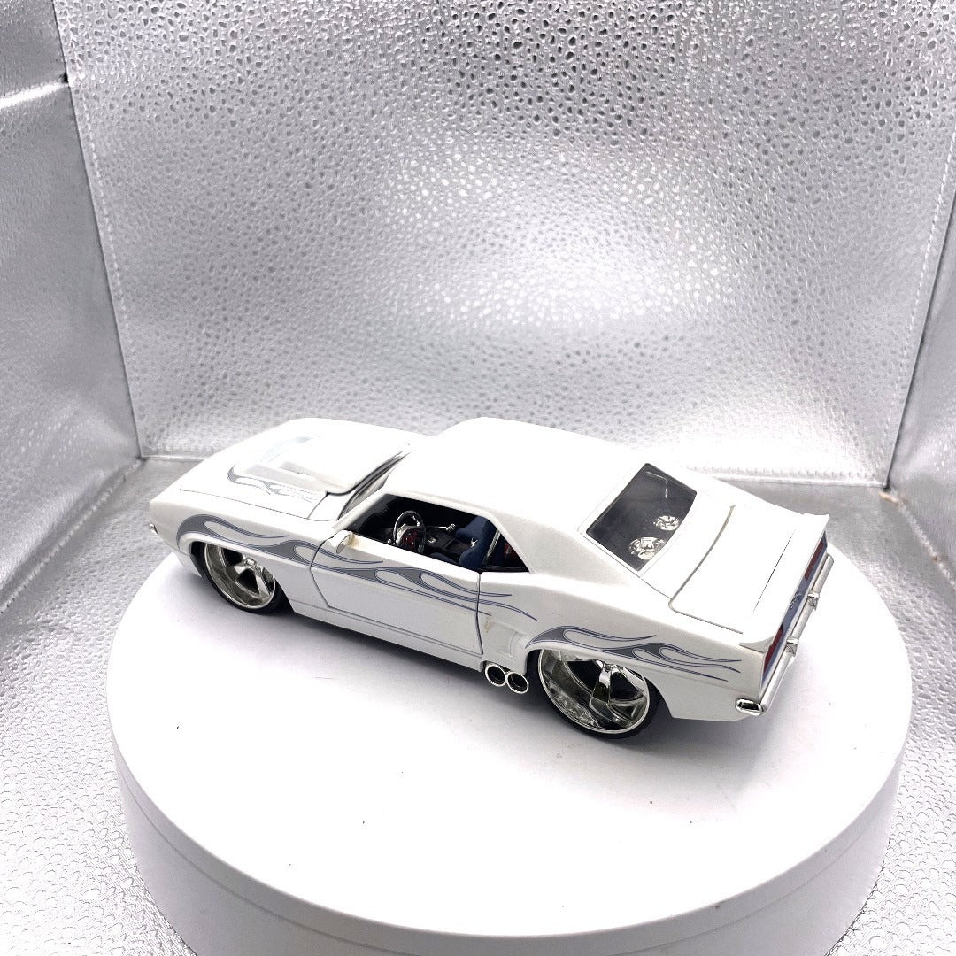 Hot Wheels 1969 Chevy Camaro White Flame Die Cast, Scale: 1/24 drivers side/back end view