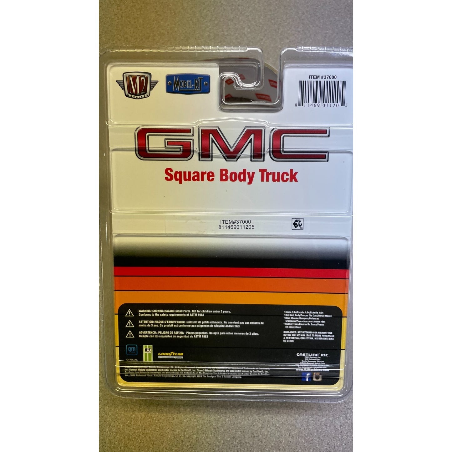 M2 Model Kit 1976 GMC Sierra Grande 15 Desert Fox R69, Chase Piece back of package item details