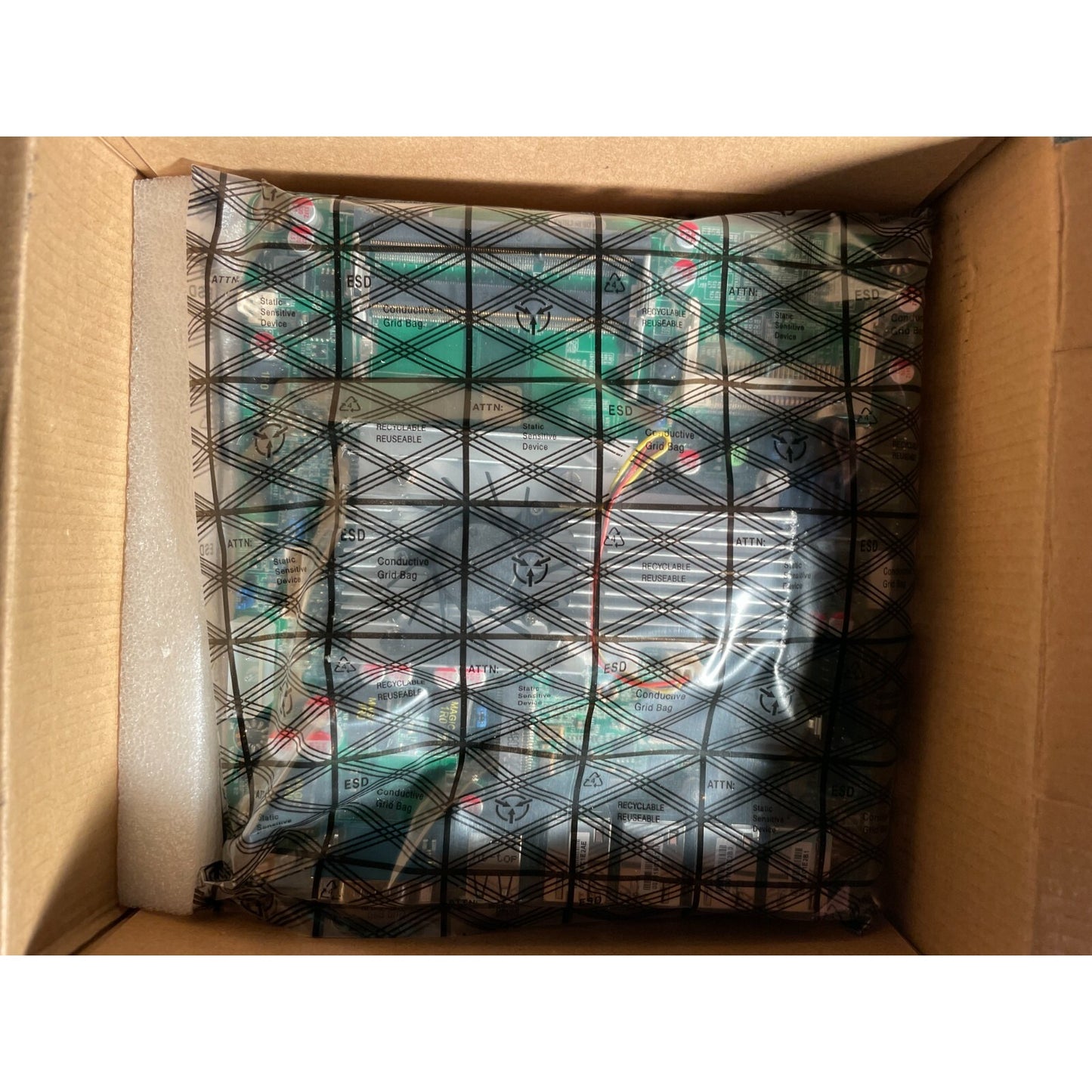 PFSense NF9HQL-525 Intel Atom 1.8Ghz in box and packaging