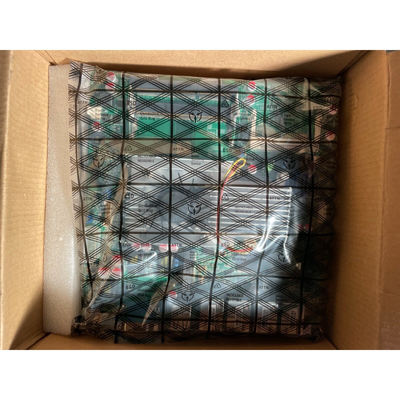 PFSense NF9HQL-525 Intel Atom 1.8Ghz in box and packaging