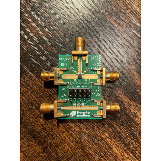 Peregrine Semiconductor PE42422-EK, Part 101-0593-03 top view