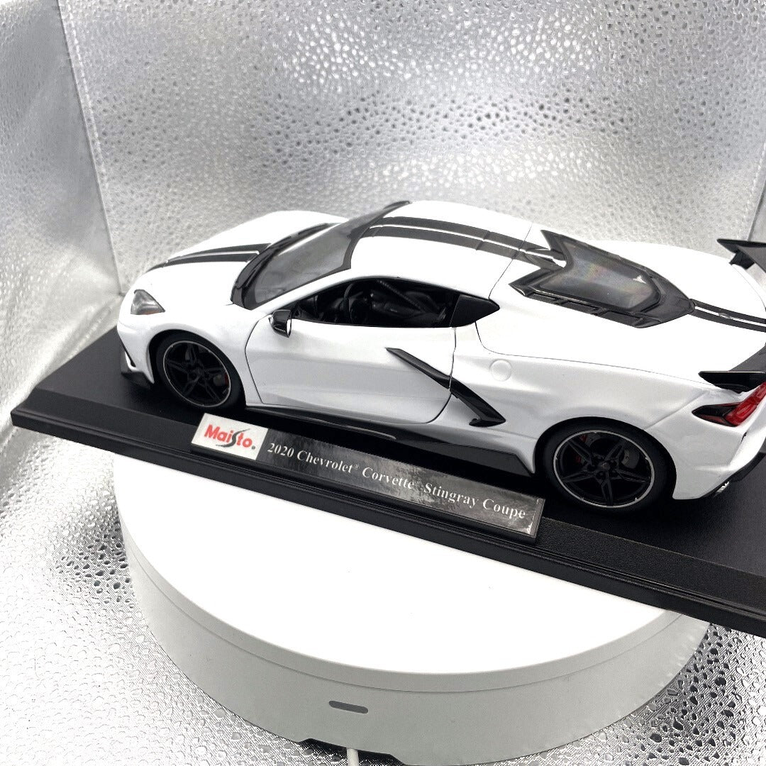Maisto 2020 Chevrolet Corvette Stingray Coupe White Die Cast with Base, Scale: 1/18 driver's side view