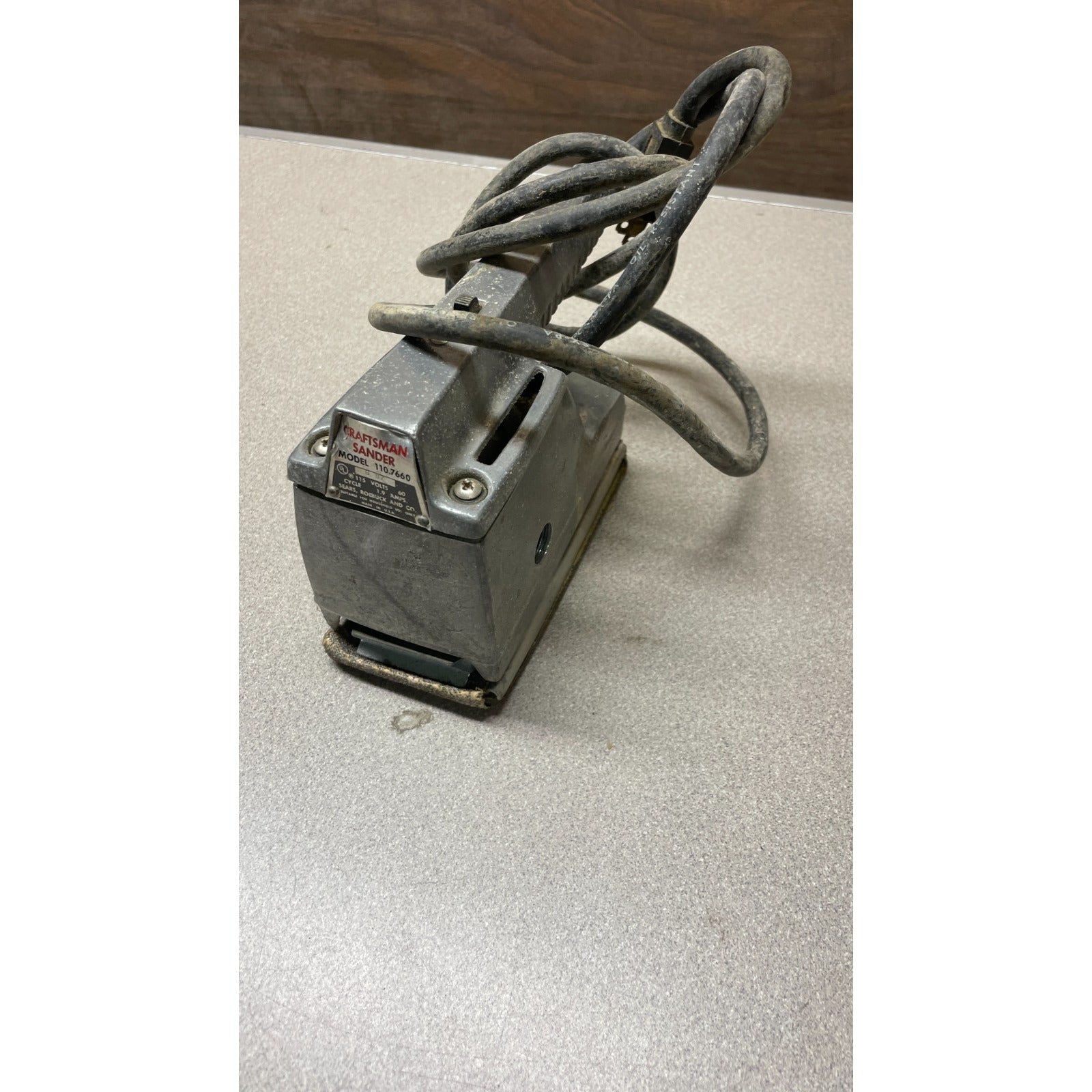 Vintage Craftsman Sander Model 110.7660 front view of sander
