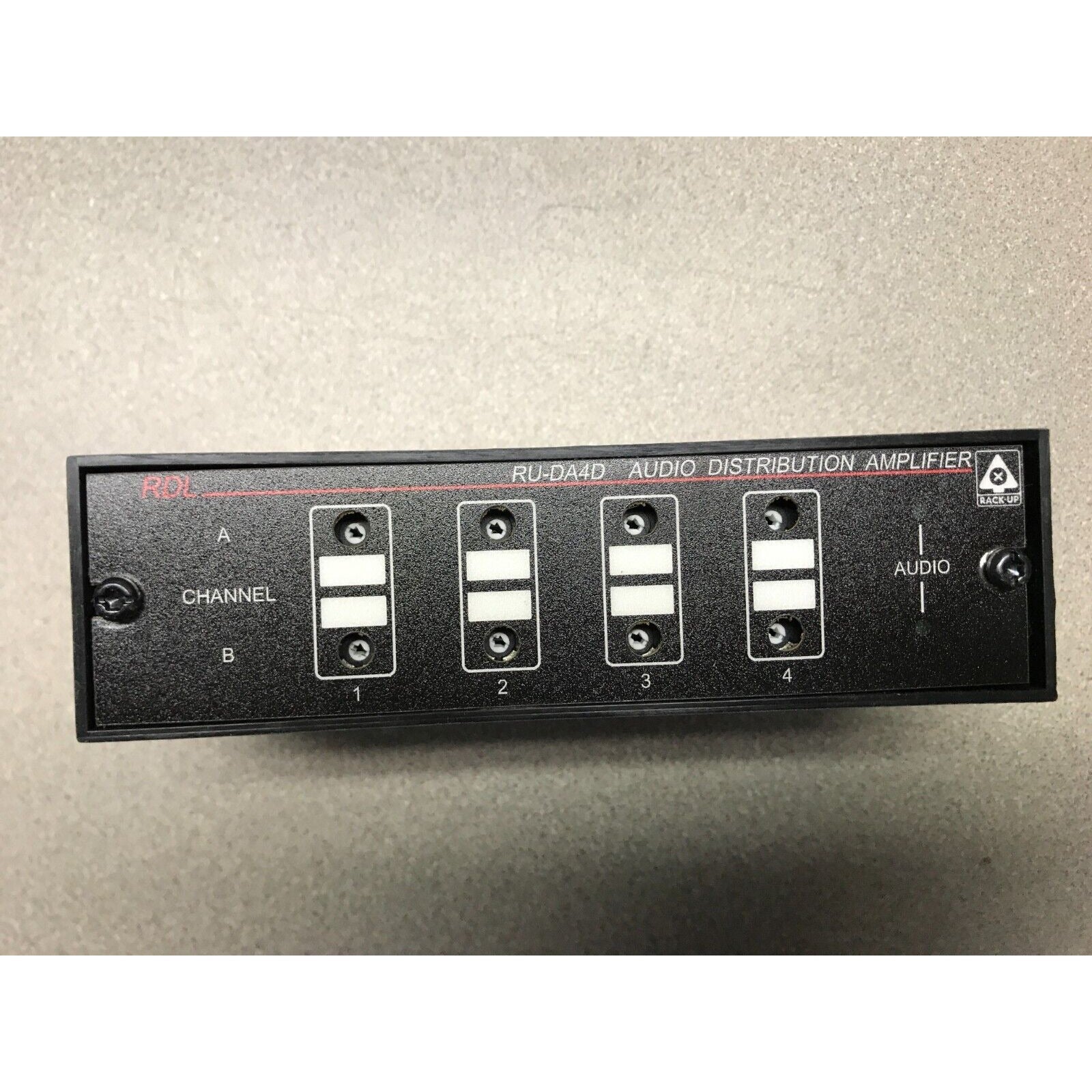 Rack-Up Audio Distribution Amplifier RU-DA4D Front panel