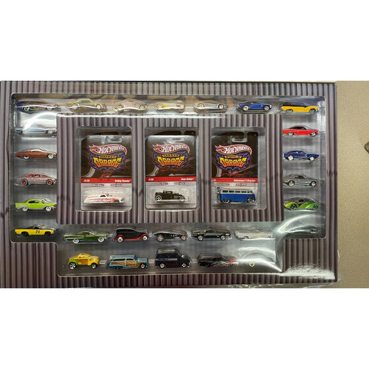 Real Riders Metal/Metal Hot Wheels 30-Car Set, Wayne Larry and Phil's Garage
