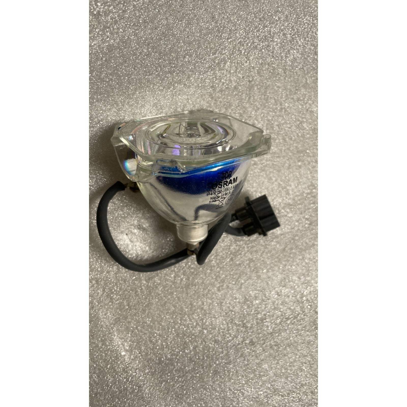 Top Osram P-VIP 132-150/1.0 ASP top/front view