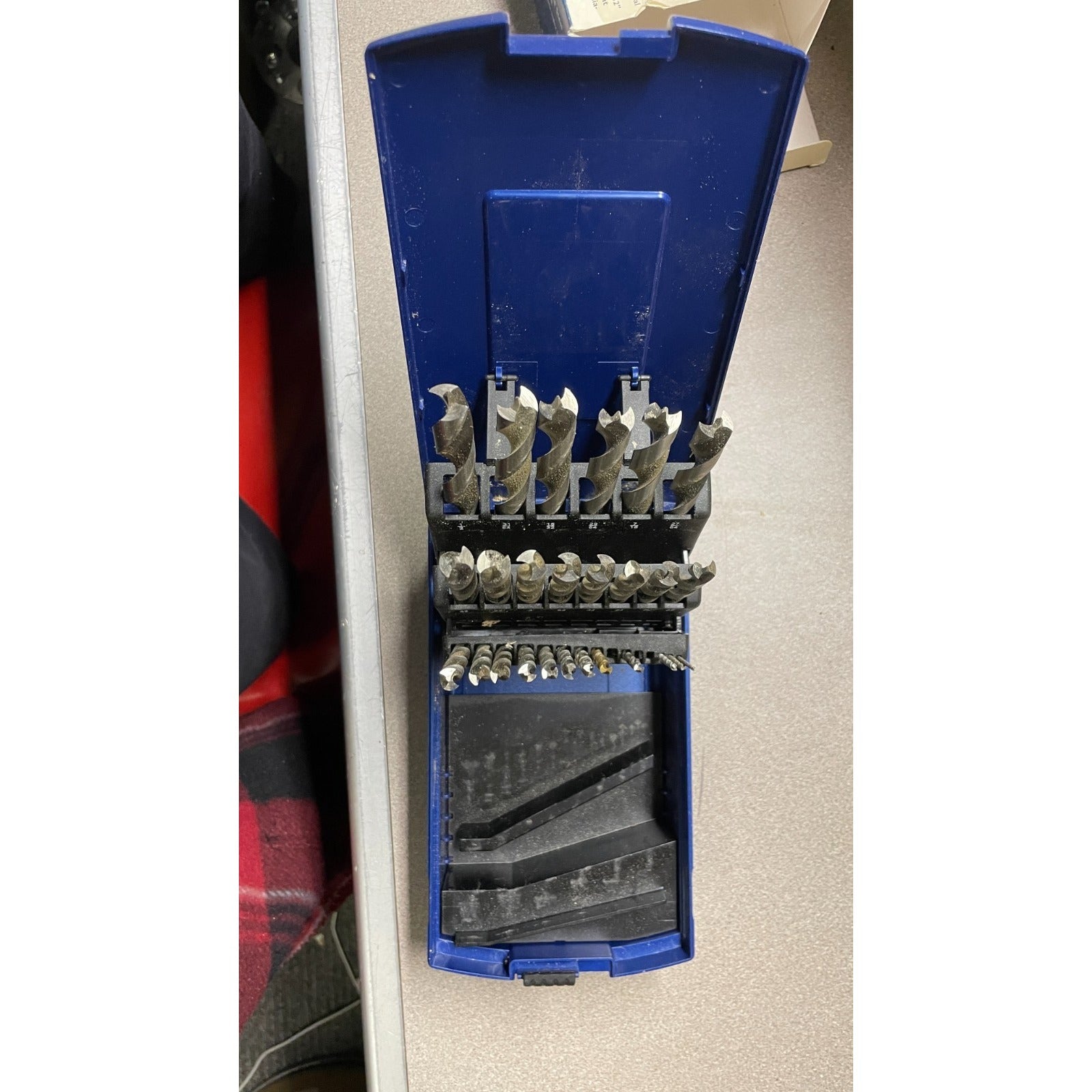 Rockler 25 Piece HSS Brad Point Bit Set, In Box view of bits in box missing 3 bits