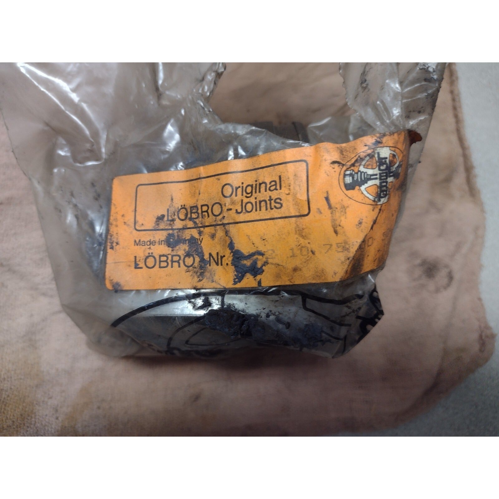 Lobro Drive Shaft Joints CV Joint C 152 10 01 91 024 A 06 96 parts in package with label close-up