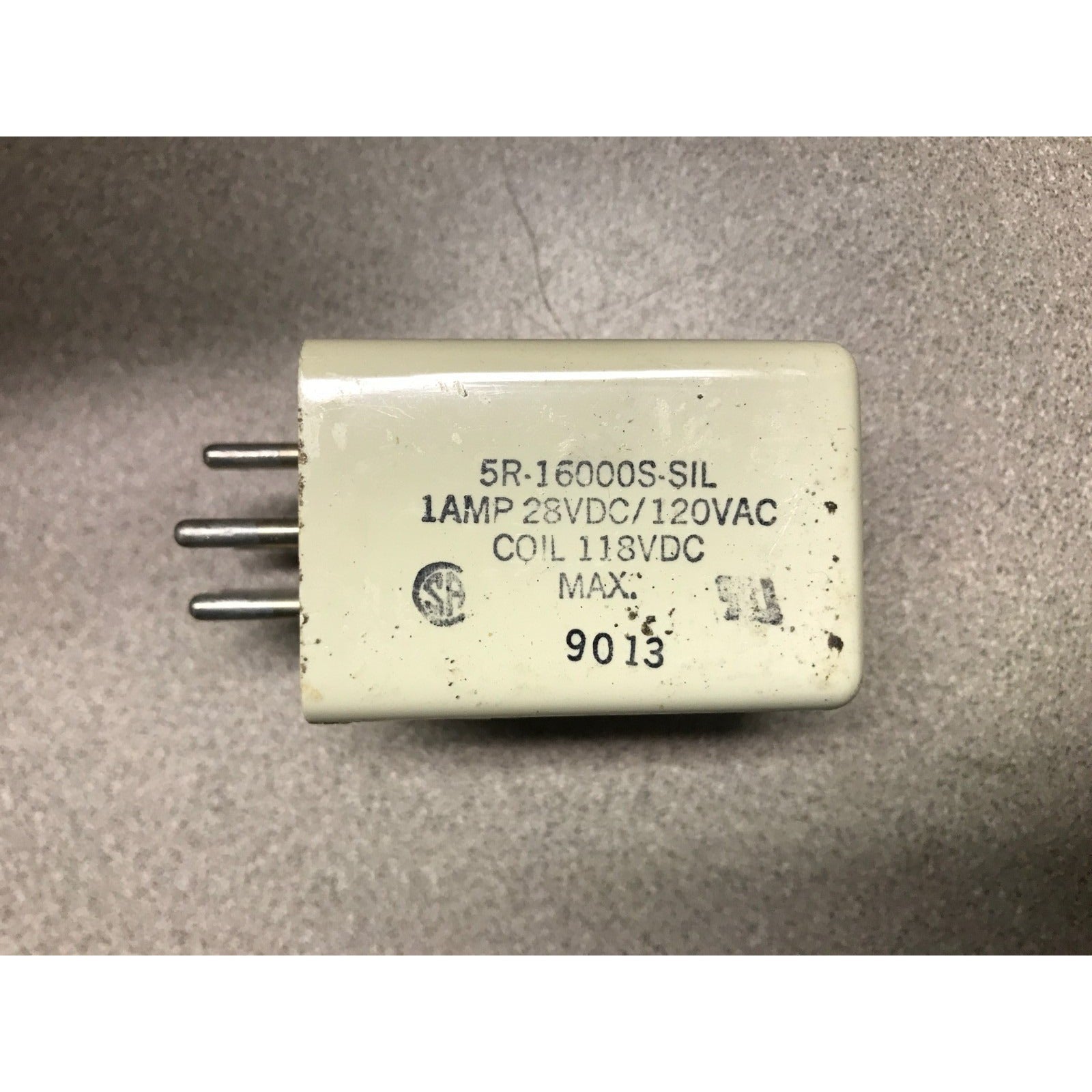 Sigma 5R-16000S-SIL 1A 28VDC/120VAC Coil top view with product number and specifications