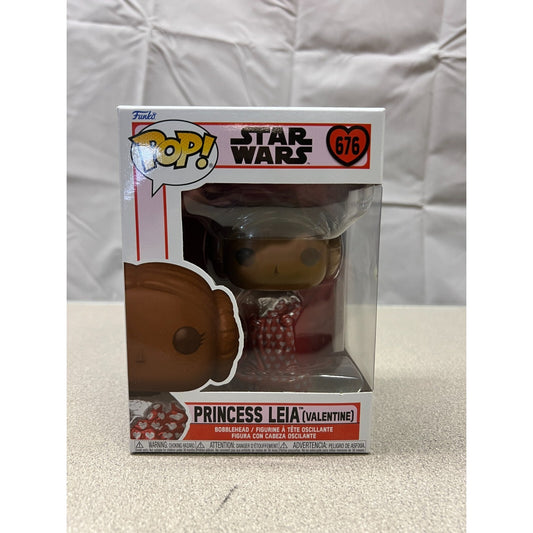 Star Wars Princess Leia (Valentine) 676 POP! Funko front of package