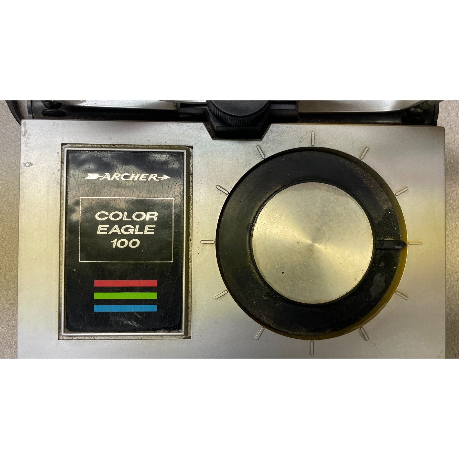 Archer Color Eagle 100 Indoor TV Antenna 15-1808 closeup of front panel