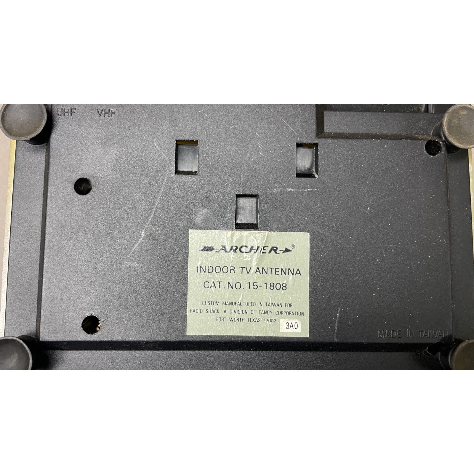 Archer Color Eagle 100 Indoor TV Antenna 15-1808 closeup of underside with product label