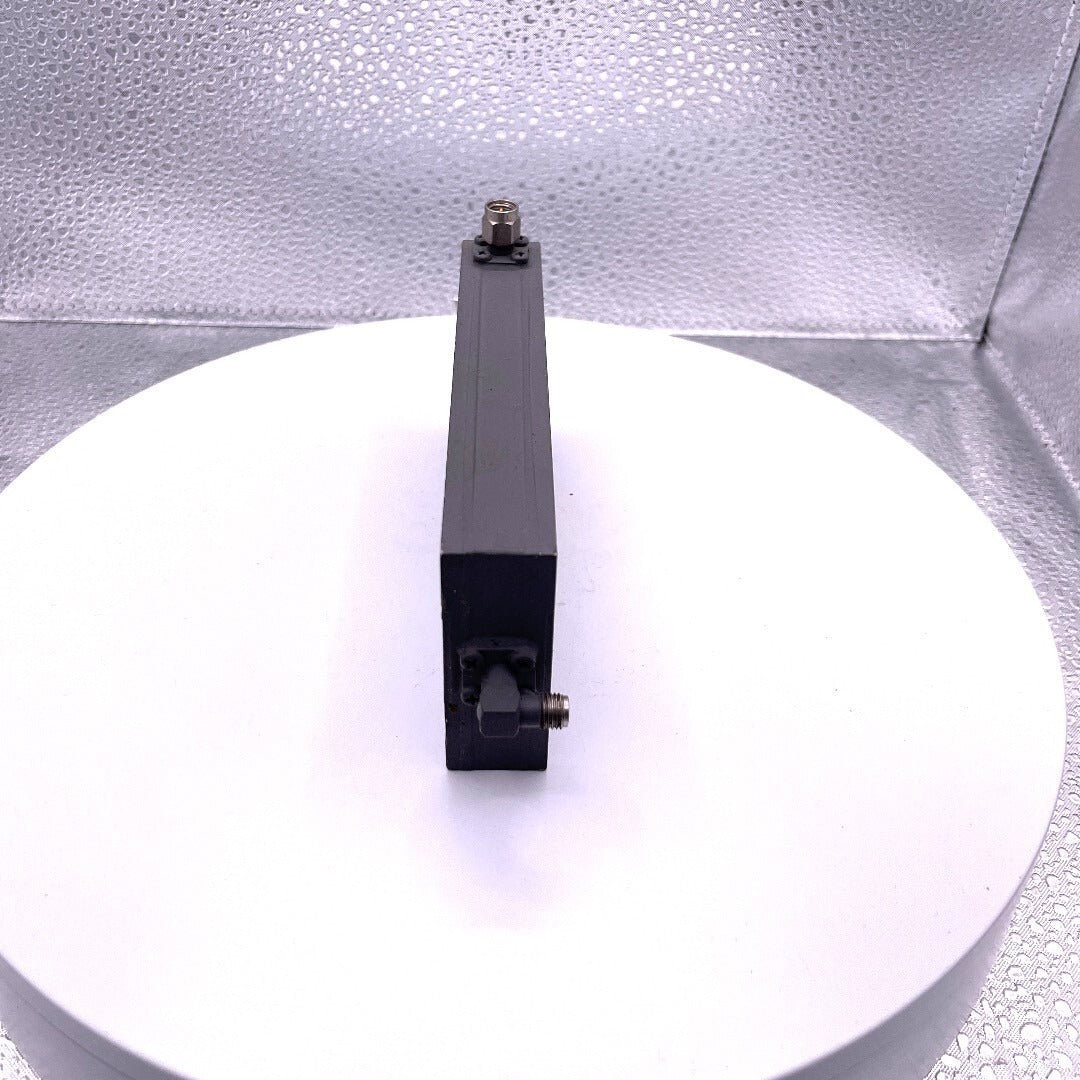 Microwave Associates 806192-1, SN182 1.9-6.9 GHz top and side view