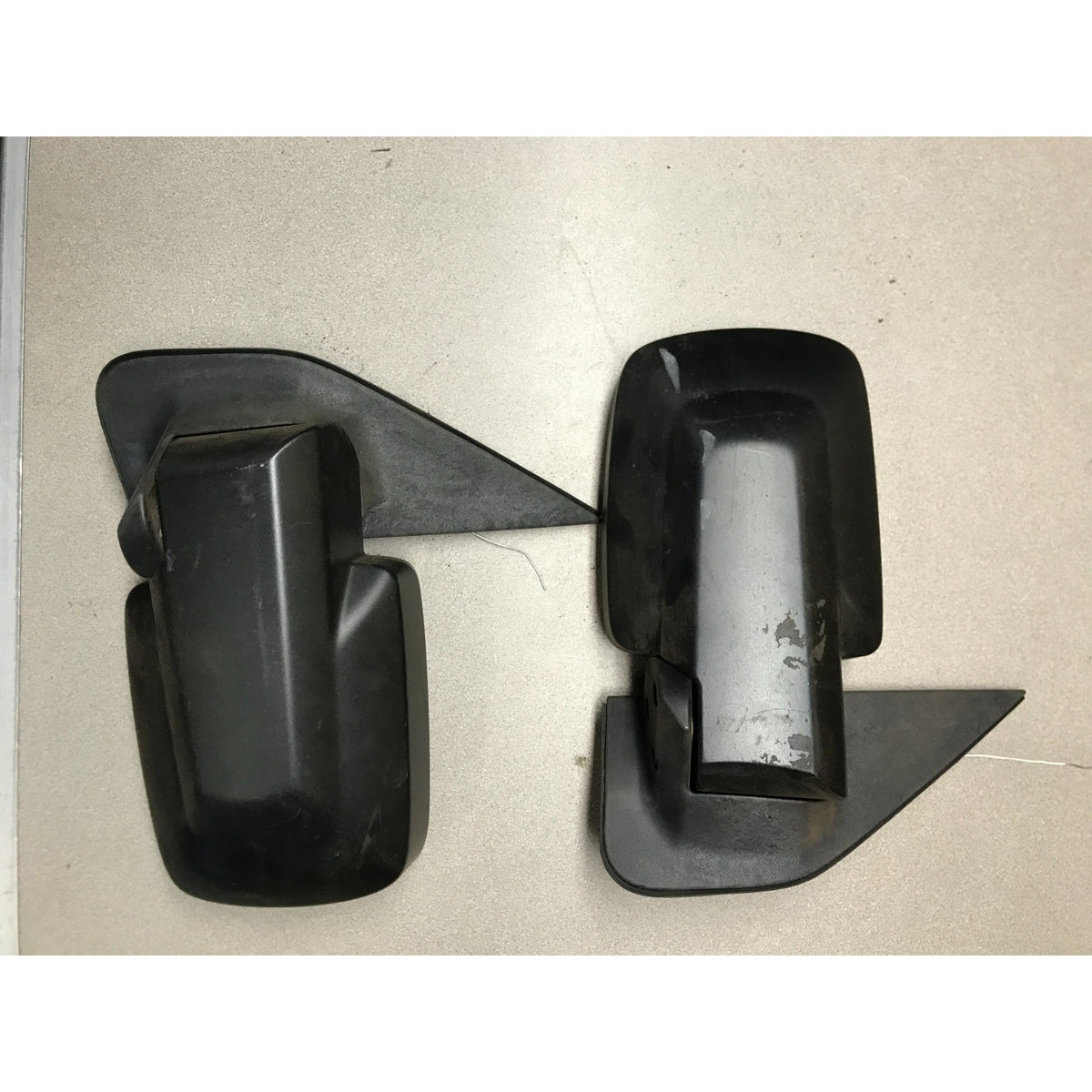 2003-2008 Honda Element Set of 2 Side View Mirrors - Driver and Passenger Side back view one discolored