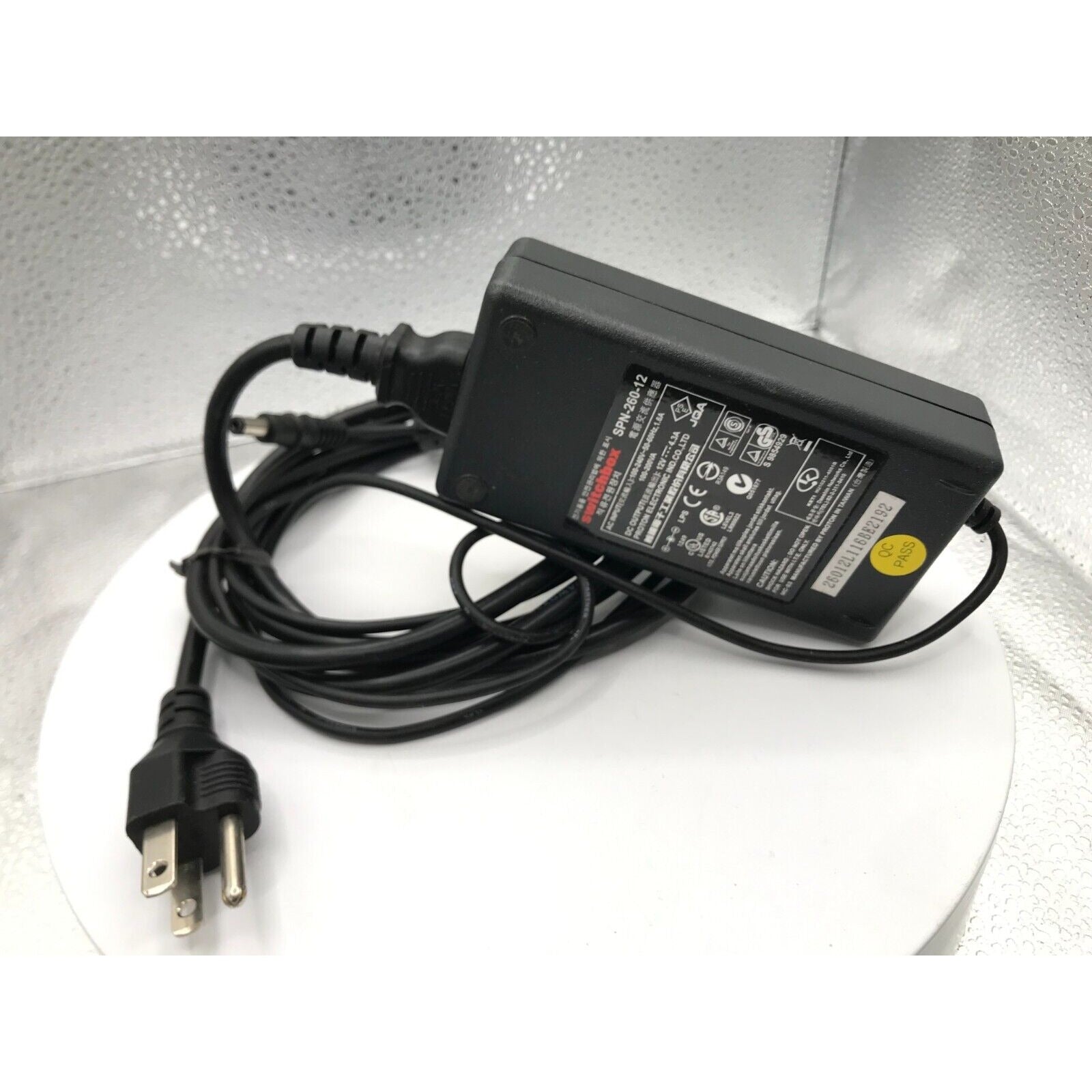 Switchbox Power cord 10ft AC input 100-240V DC Output 12V