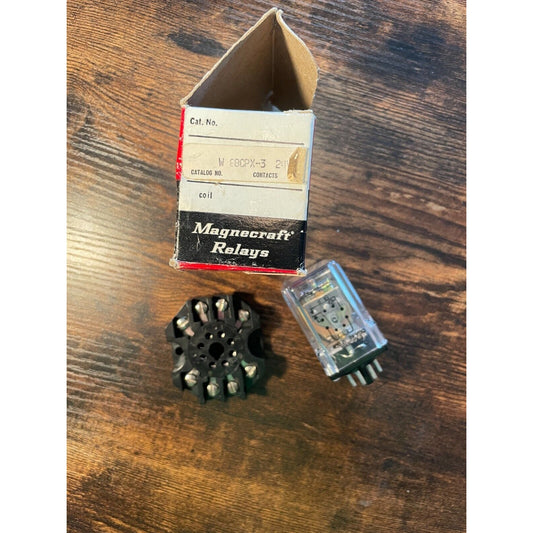 Magnecraft W88CPX-3 24VDC 400OHMS - Sigma AD114 Relay Base