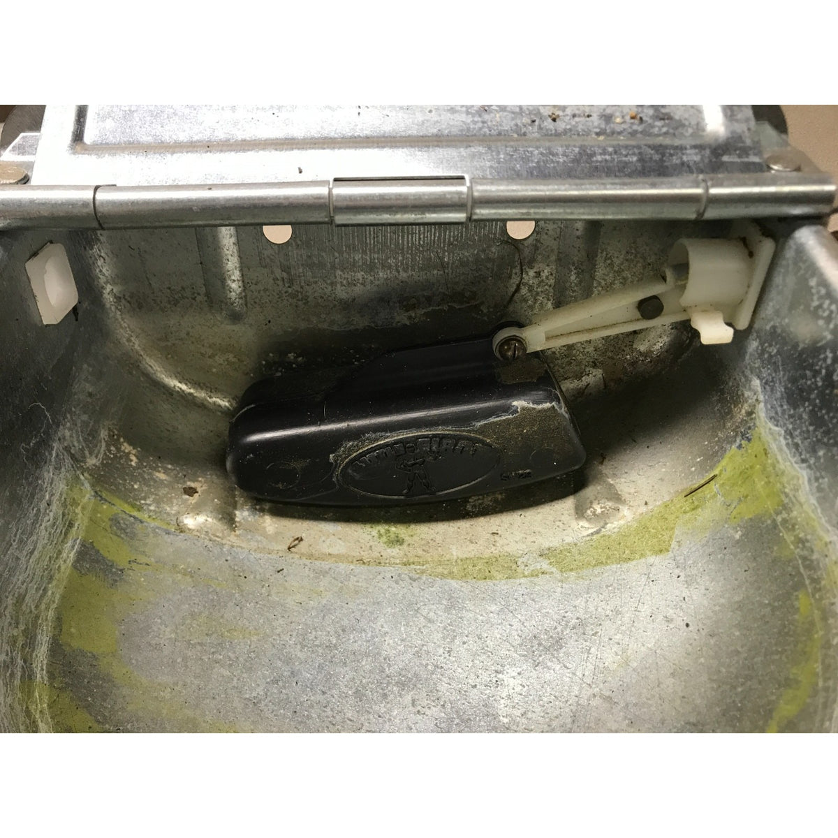 Little Giant Automatic Waterer Livestock Water Bowls with Float Control - Set of 2 closeup of internal mechanism