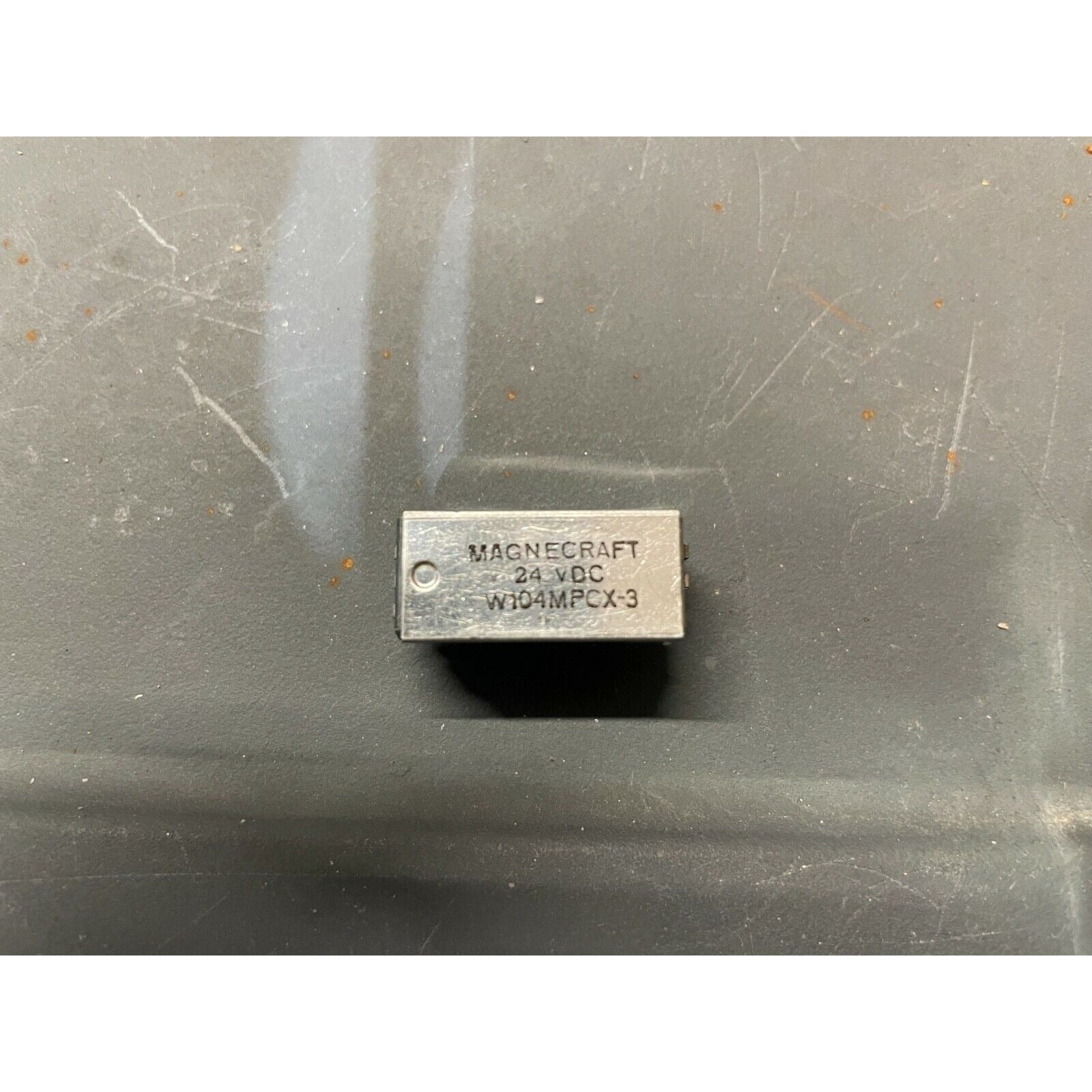 Magnecraft W1004MPCX-3 24VDC