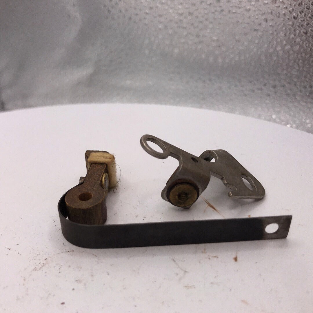 Fairbanks Morse W2437 Magneto Ignition Points Set side view of parts