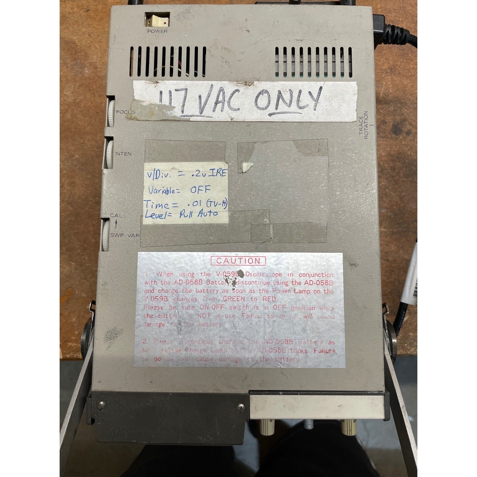 Hitachi Oscilloscope V-059B Back view with label
