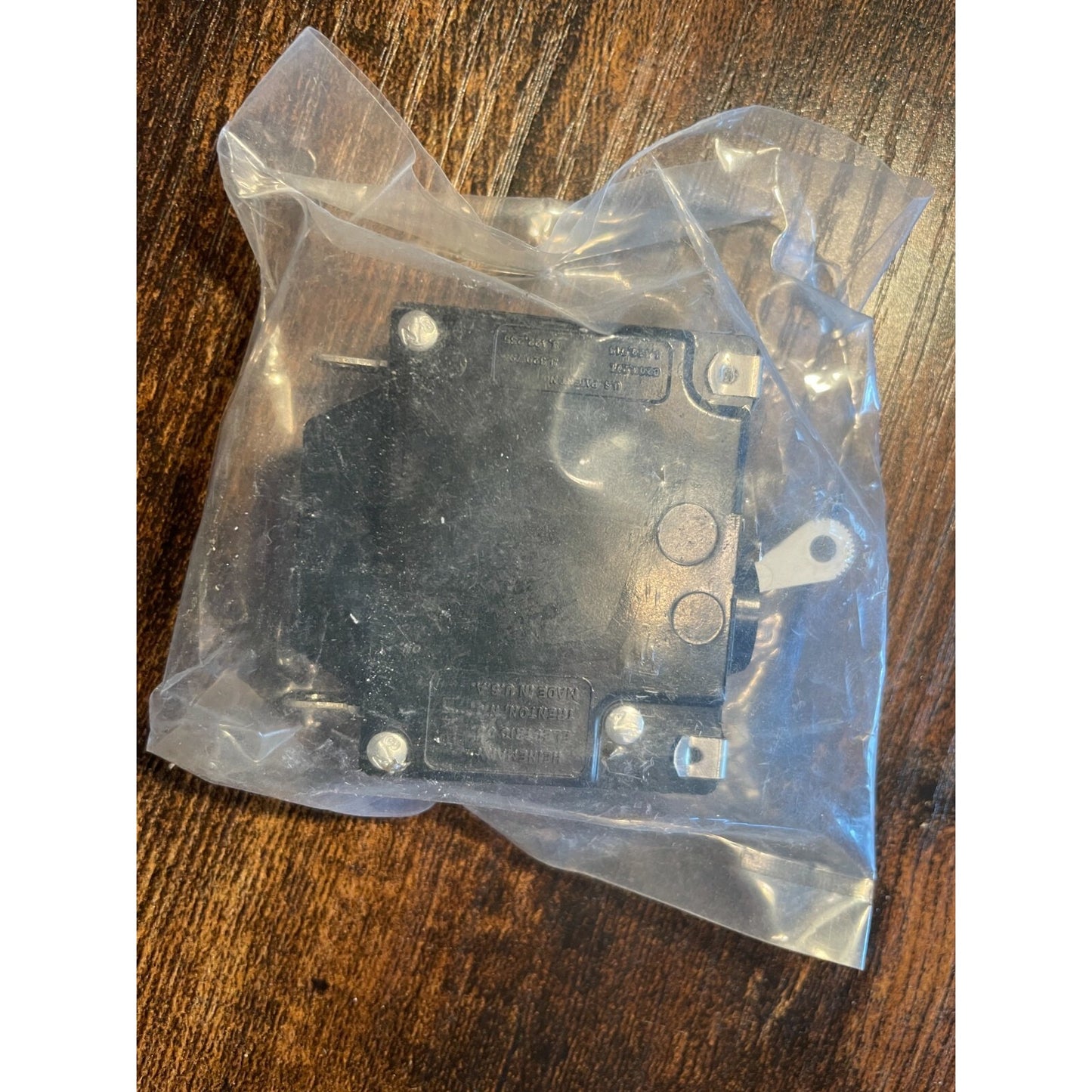 Heinemann JA1S-D3-A Breaker, 20Amp, 27TripAmps, 65VDC, 250VAC side view in package