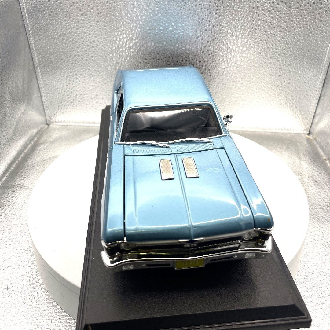 Maisto Chevrolet Nova SS Blue Dies Cast with Base, Scale: 1/18 front end view