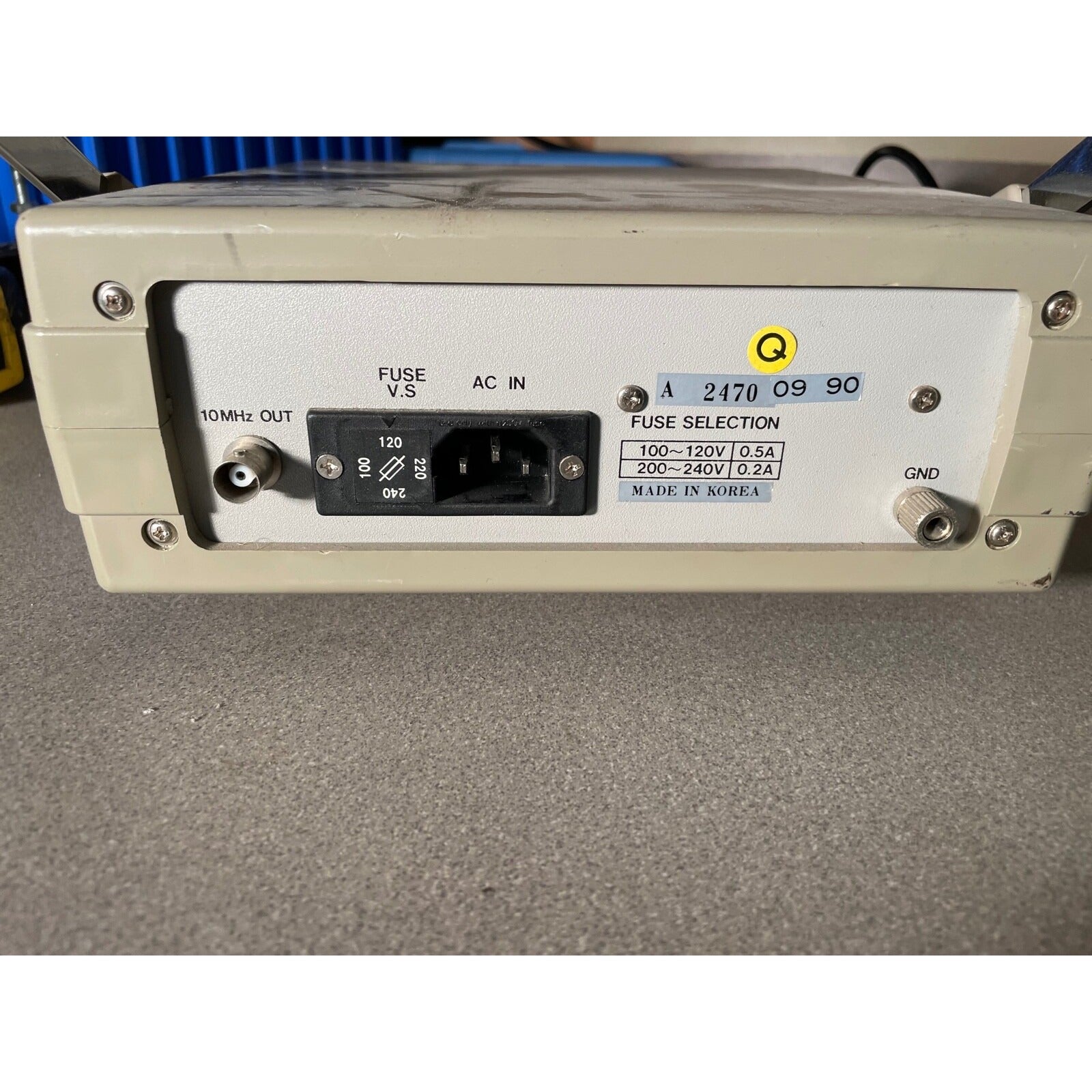 JDR Instruments DFC-1000 Multifunction Counter back panel with connectors