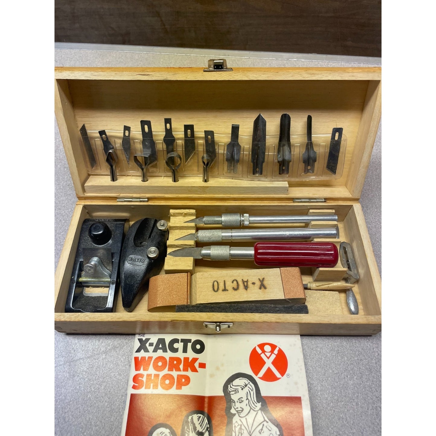 Vintage X-ACTO Knife and Tool Chest, #86 complete set in case with documentation