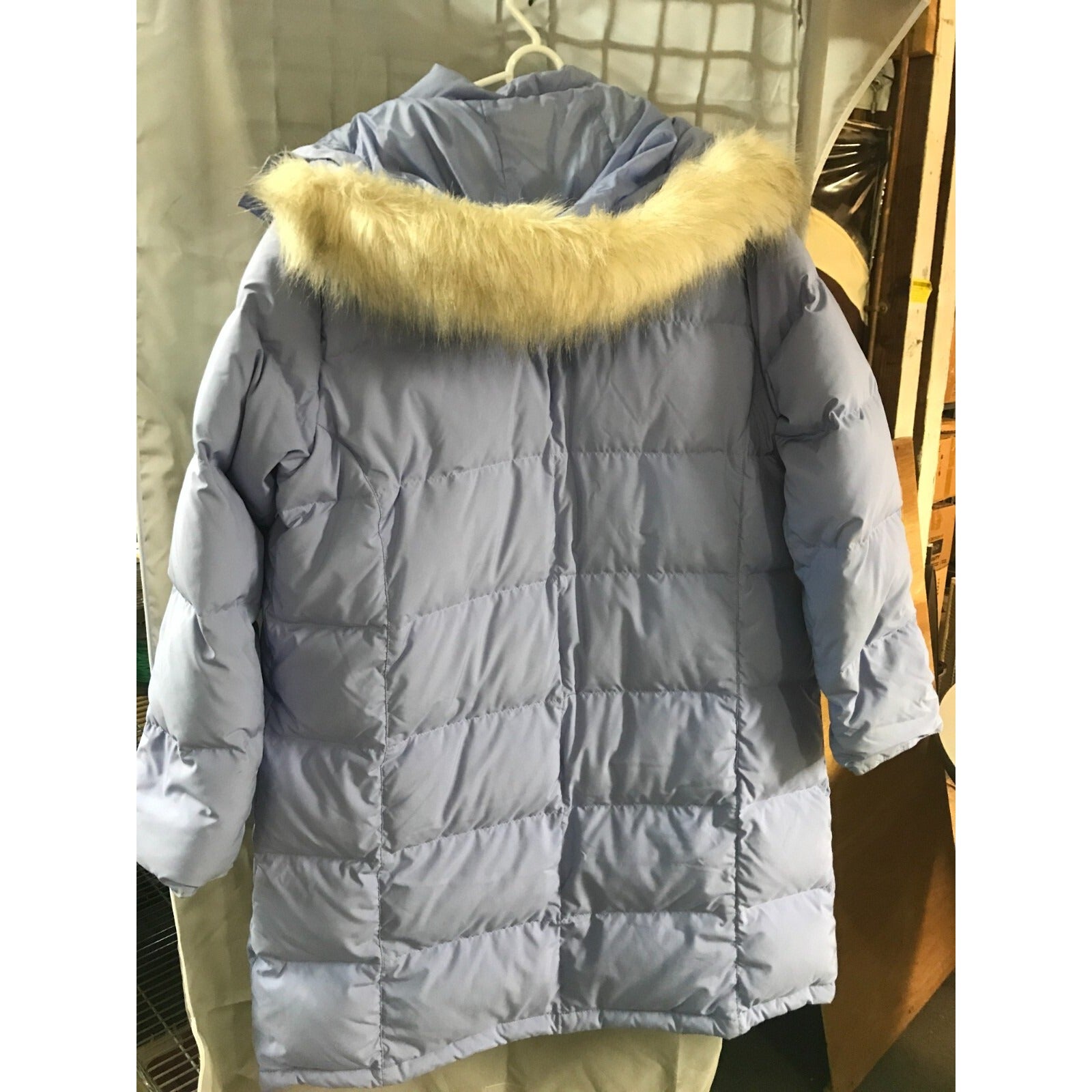 LL Bean Jacket Goose Down Ultra Warm Long Hooded Women’s Large with removable hood. back view