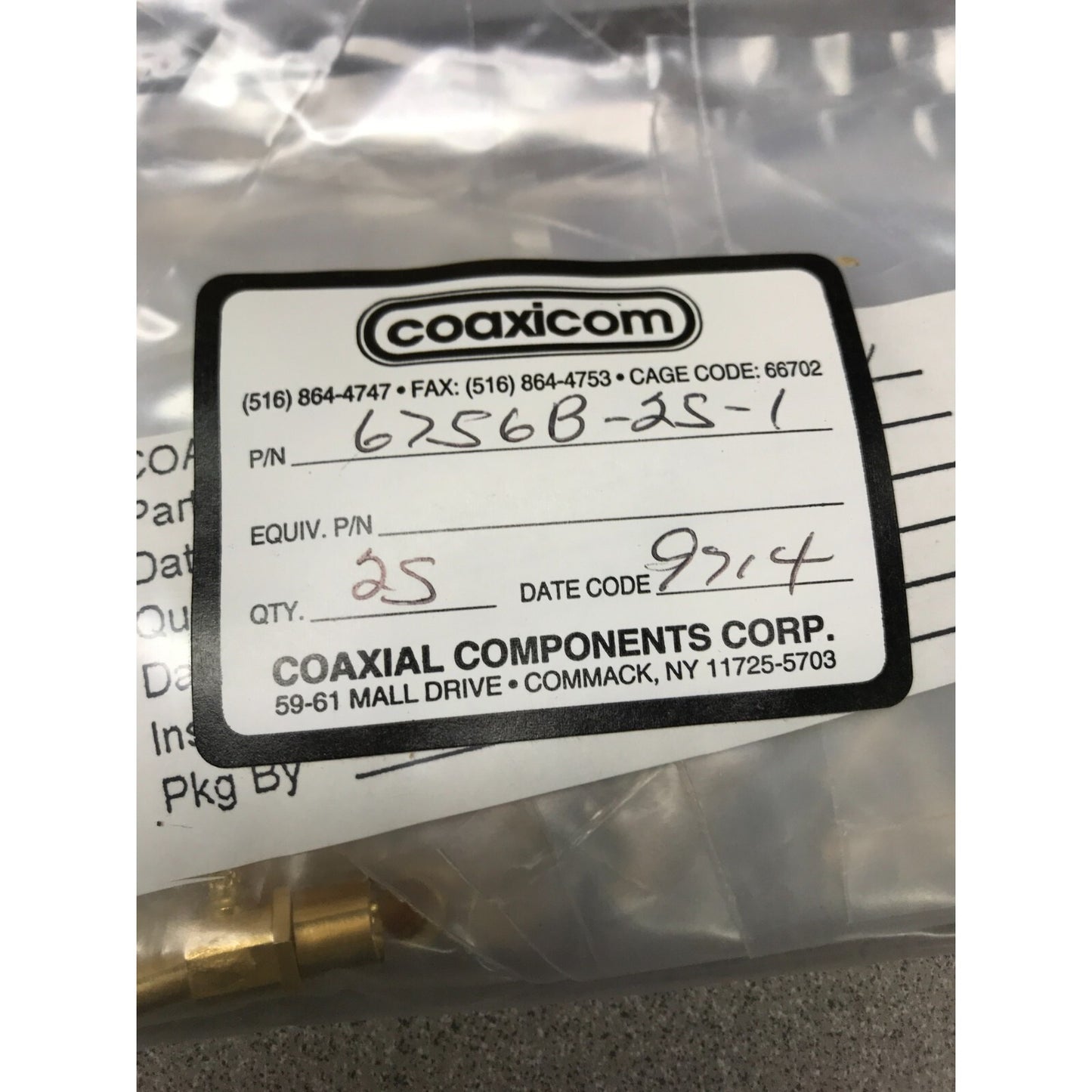 Coaxial Connector Push on SMB 6756B-2S-1 - Lot of 25 product label close up