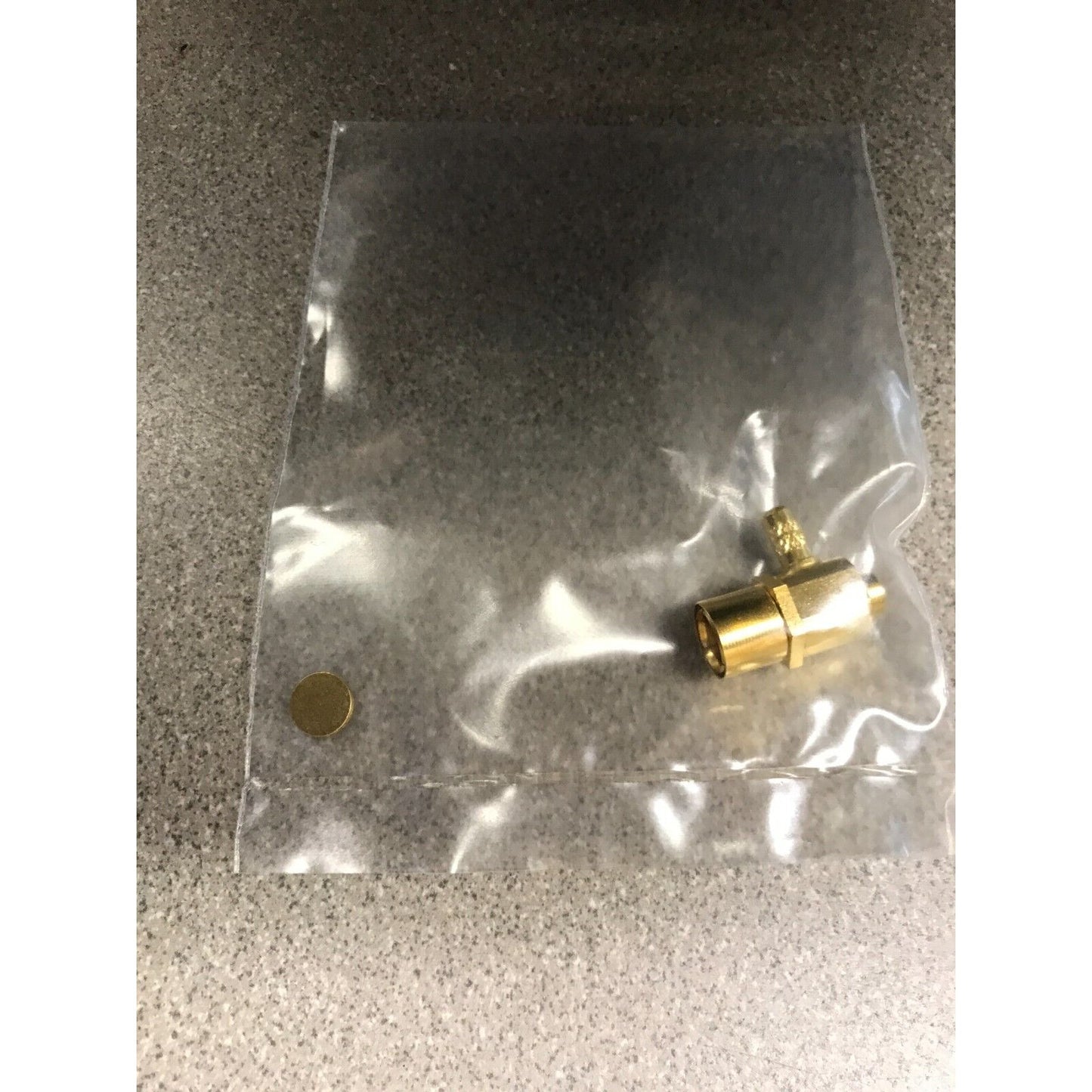 Coaxial Connector Push on SMB 6756B-2S-1 - Lot of 25 single connector closeup