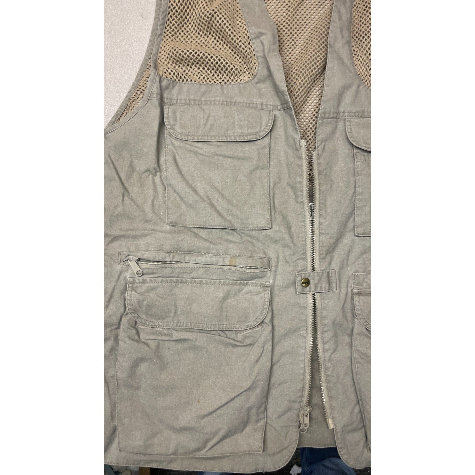 Fujifilm DOMKE PhoTOGS Photography Vest - XL closeup of right side of vest