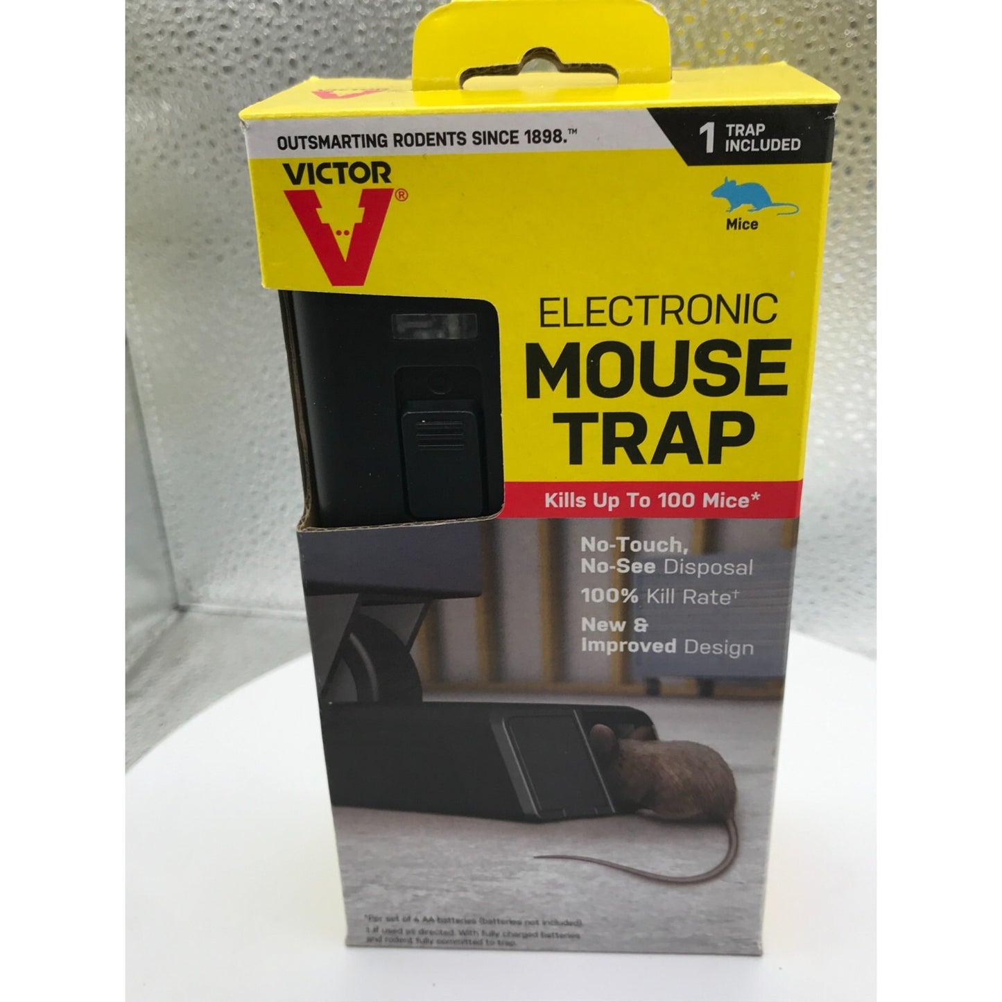 Victor Electronic Mouse Trap with 2 Refills front of box 
