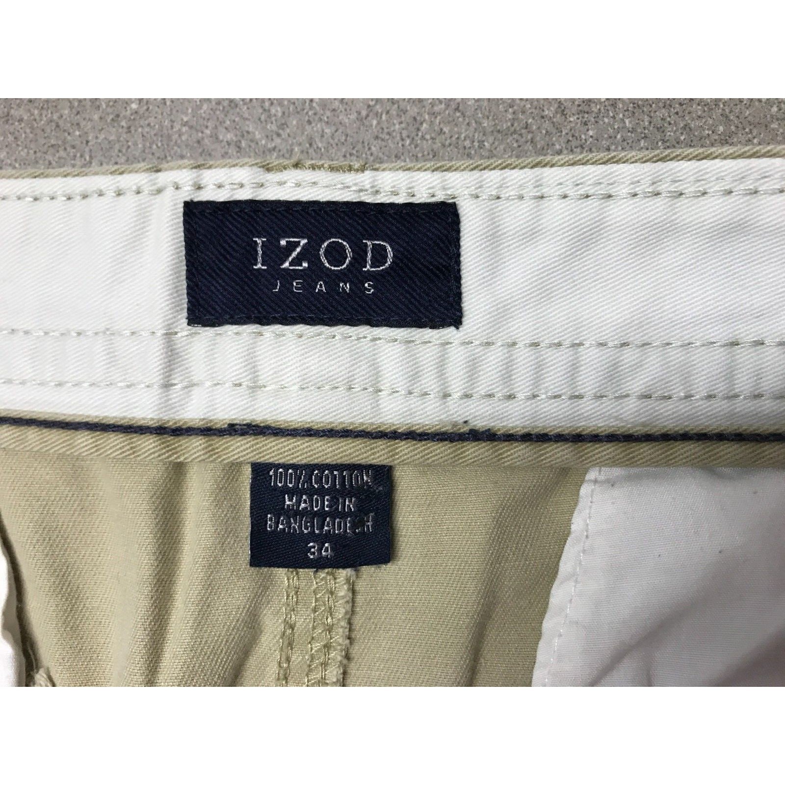 Izod Beige Cargo Shorts - Size 34 inside tags closeup