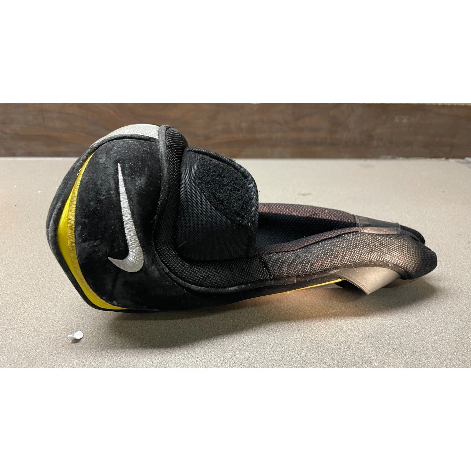 Nike SQ Dymo2 Driver Headcover side view