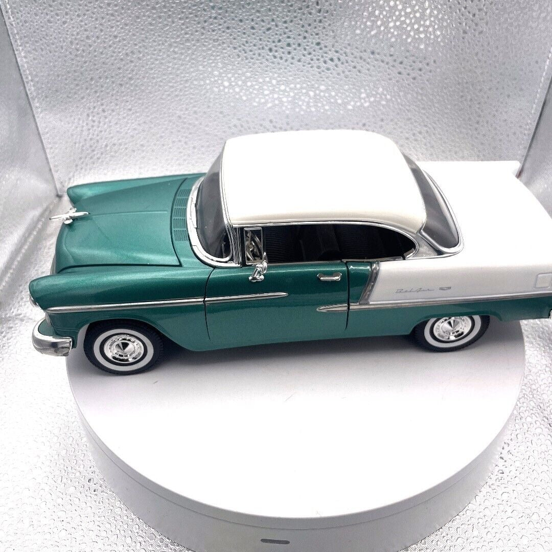 Motormax 1955 Chevrolet Bel Air Green Die Cast Convertible, 1/18 Scale, No. 73184 driver's side view
