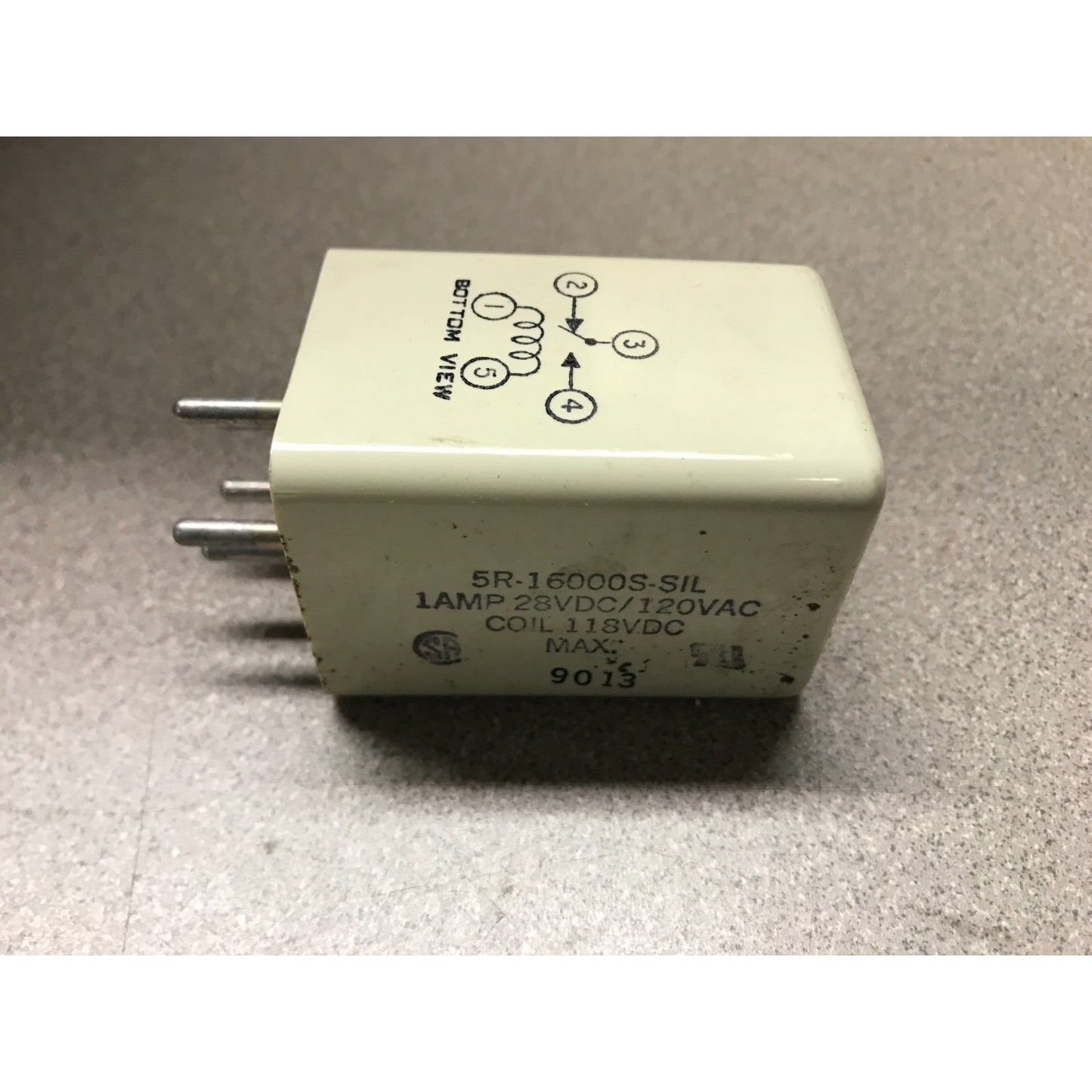 Sigma 5R-16000S-SIL 1A 28VDC/120VAC Coil side view with wiring diagram