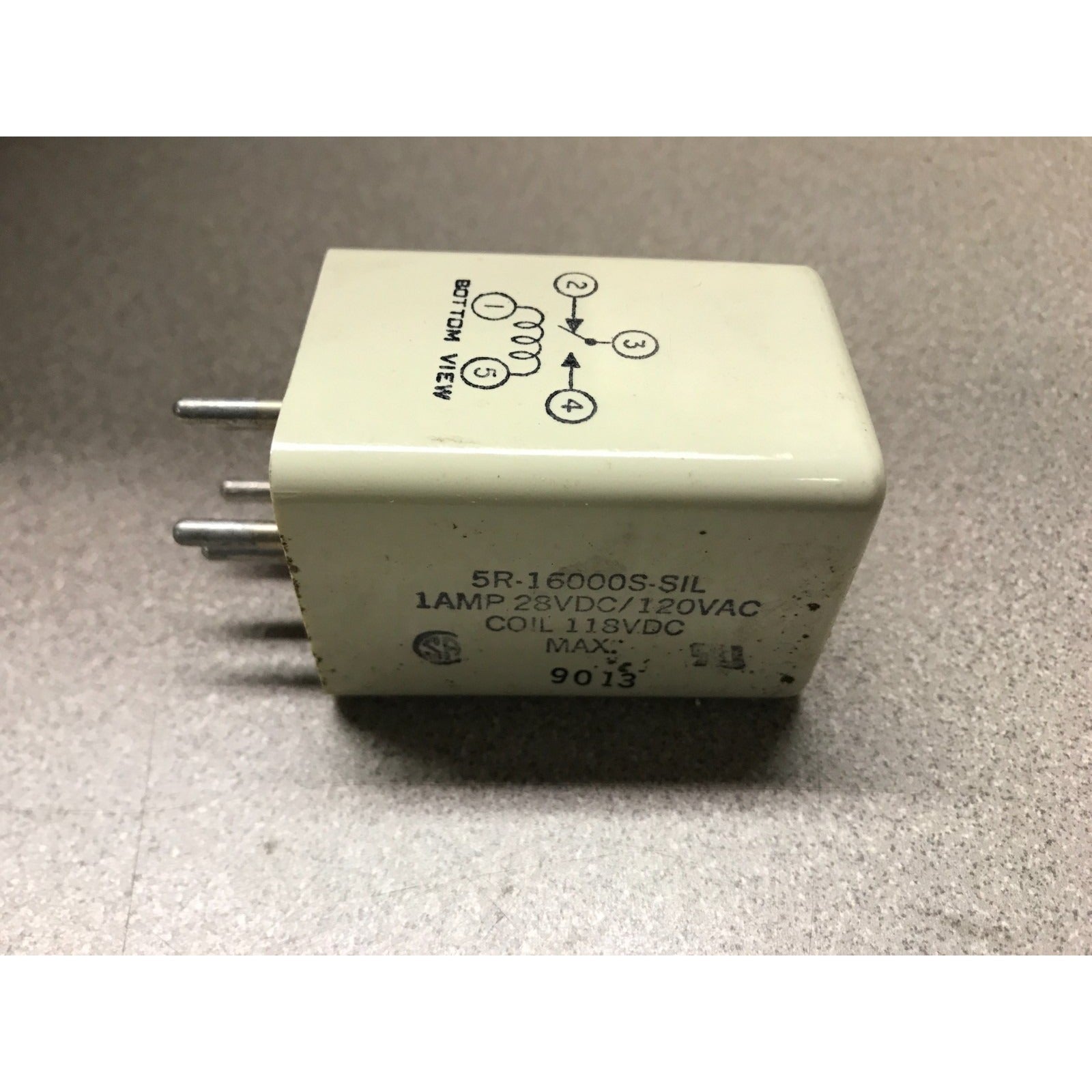 Sigma 5R-16000S-SIL 1A 28VDC/120VAC Coil side view with wiring diagram