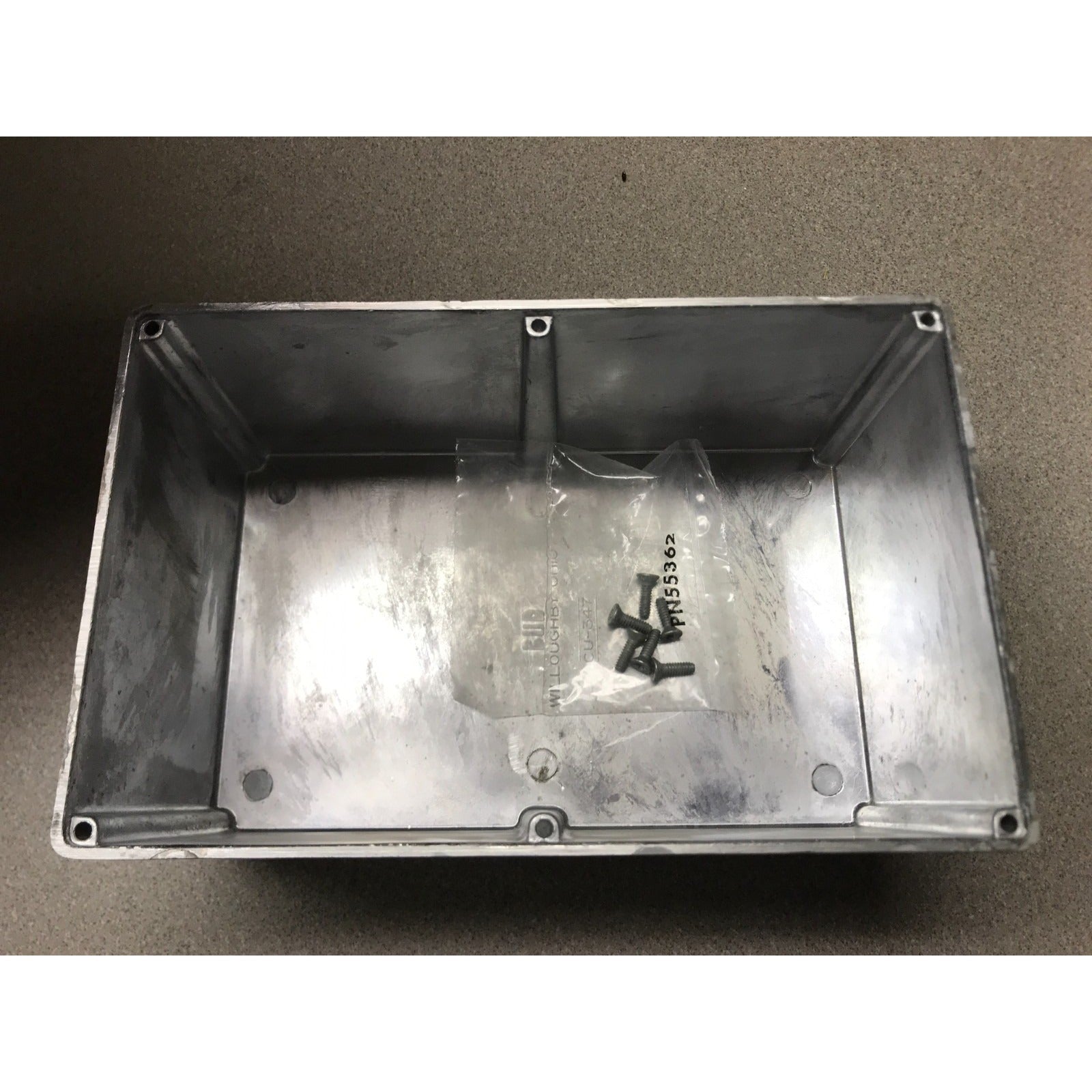 Vintage BUD Radio Inc. Econobox CU-347 Aluminum Enclosures inside view with screws