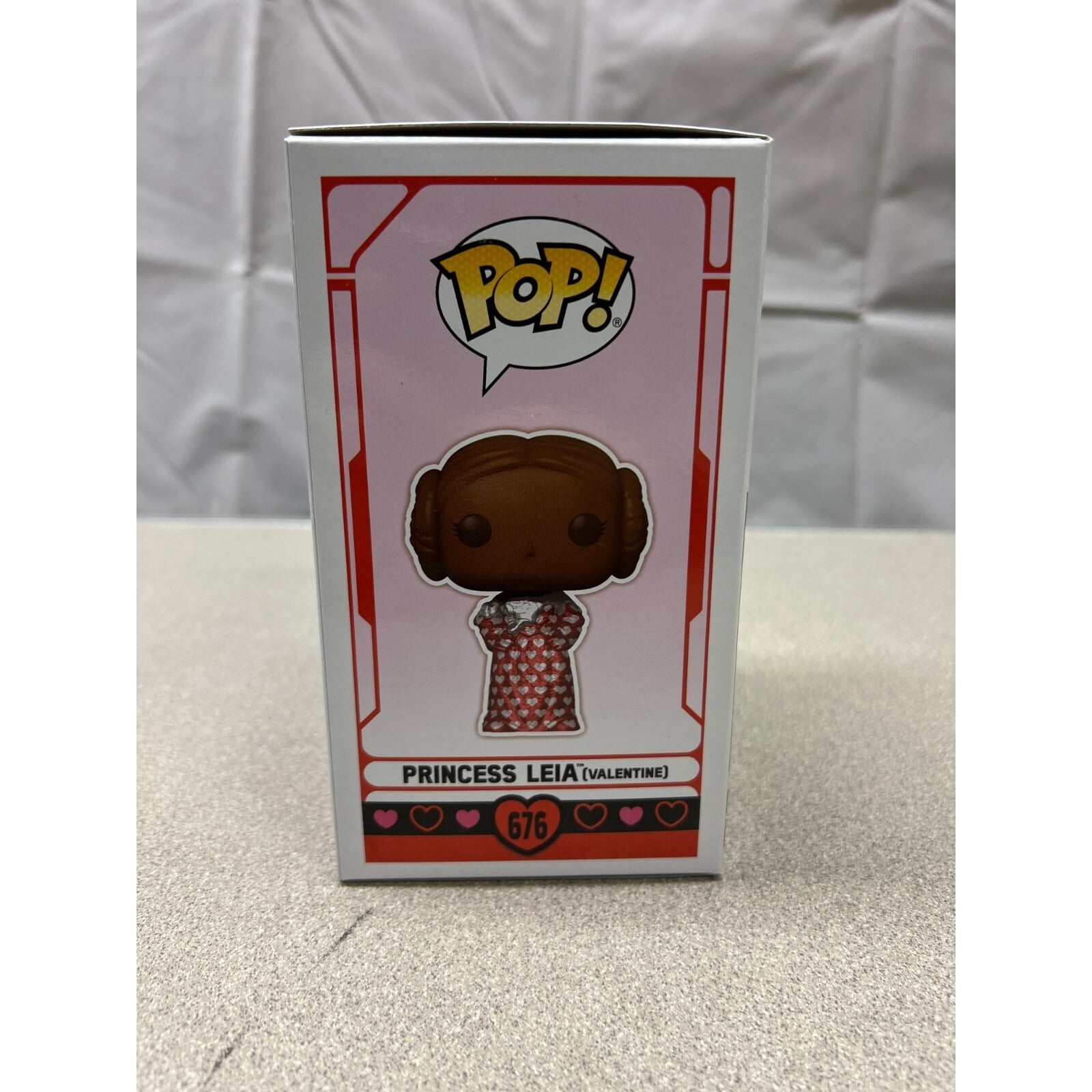 Star Wars Princess Leia (Valentine) 676 POP! Funko side of box