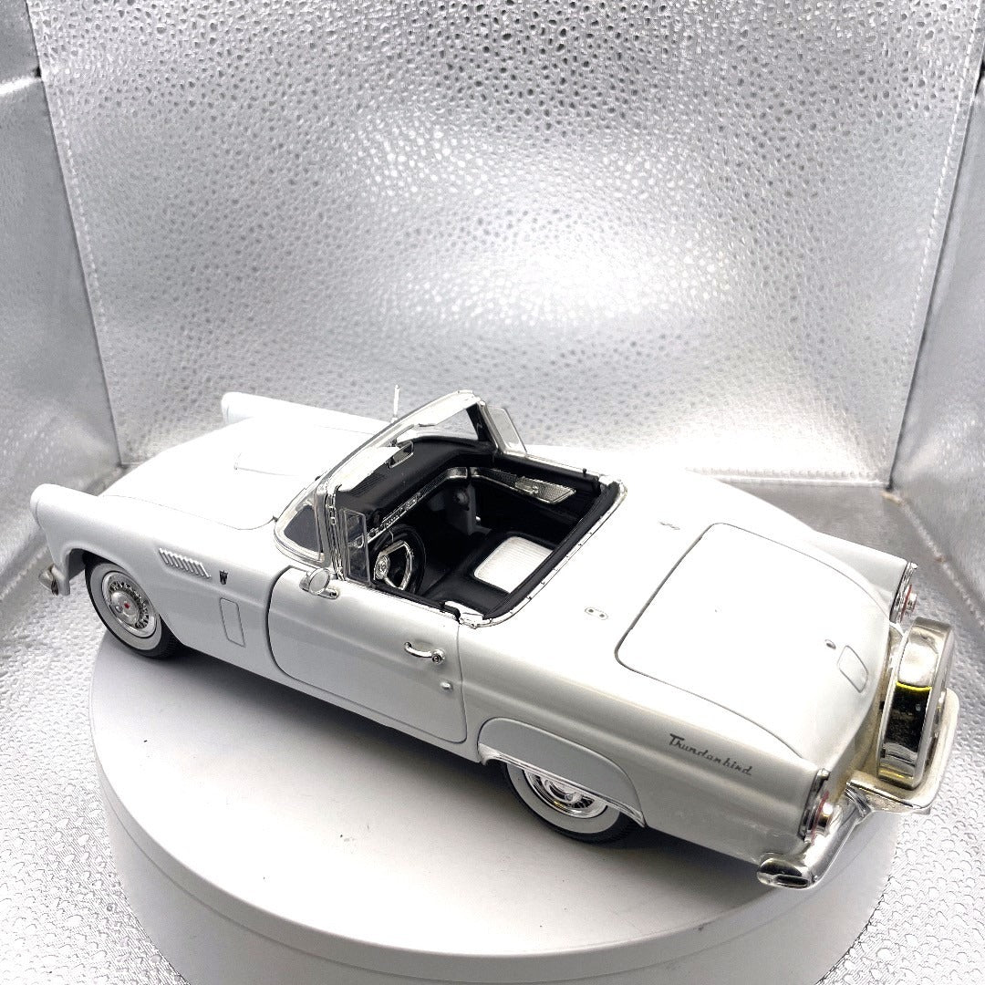Motor Max 1956 Ford Thunderbird White Die Cast Convertible, Scale: 1/18, No. 73173 drivers side/back end view