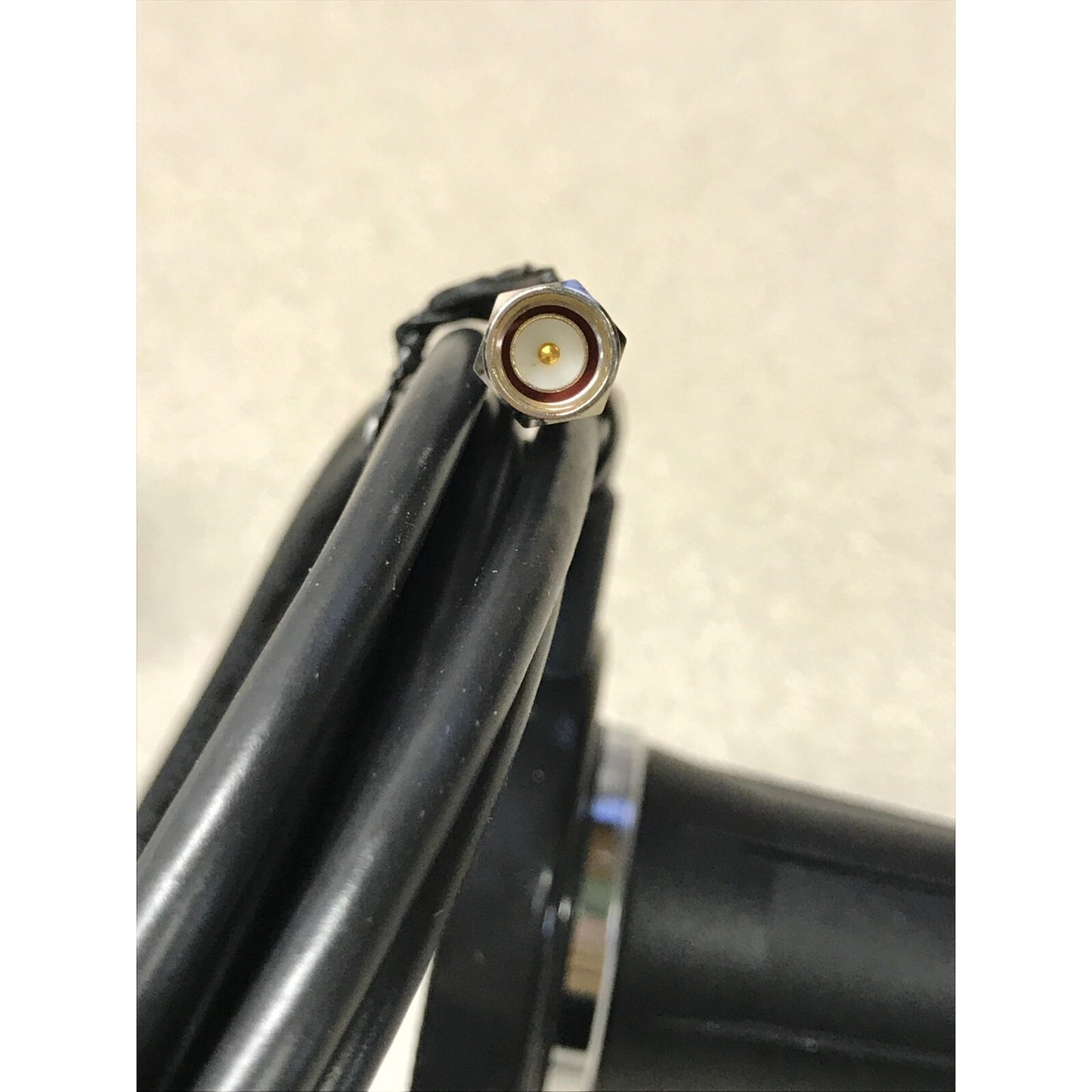 Mobile Mark Magnet Mount Antenna Model # MGRM-WLF-1C10 connection closeup