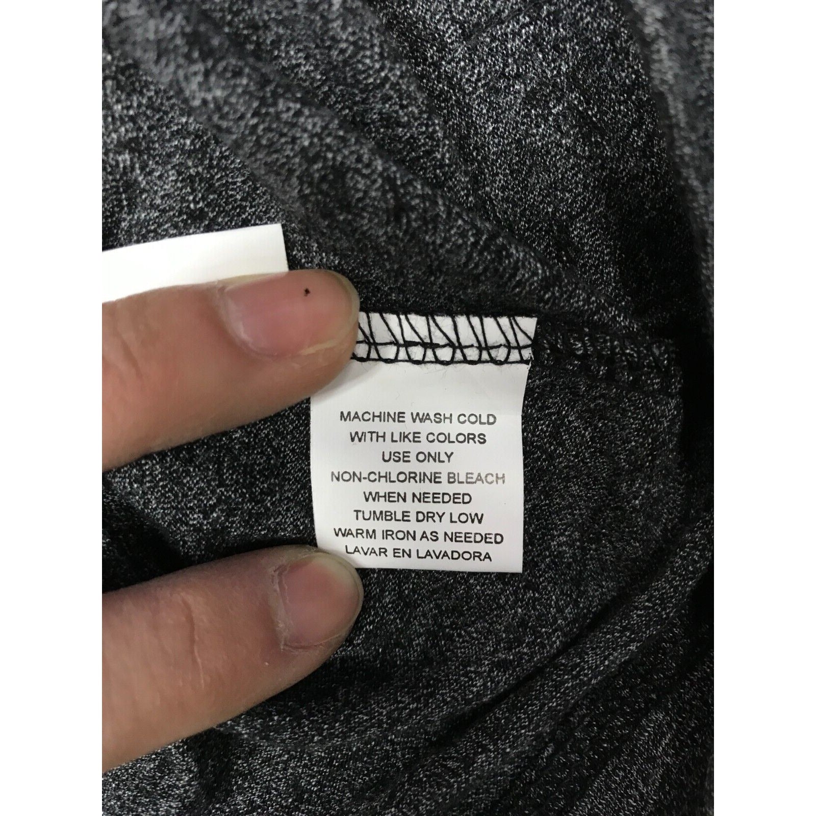Distortion Small Athletic Shirt - Heather Gray care label