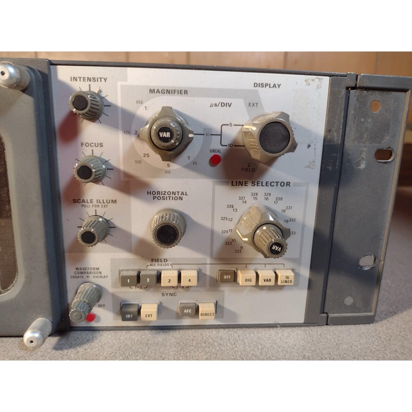 Tektronix 1481R Waveform Monitor right side of front panel closeup